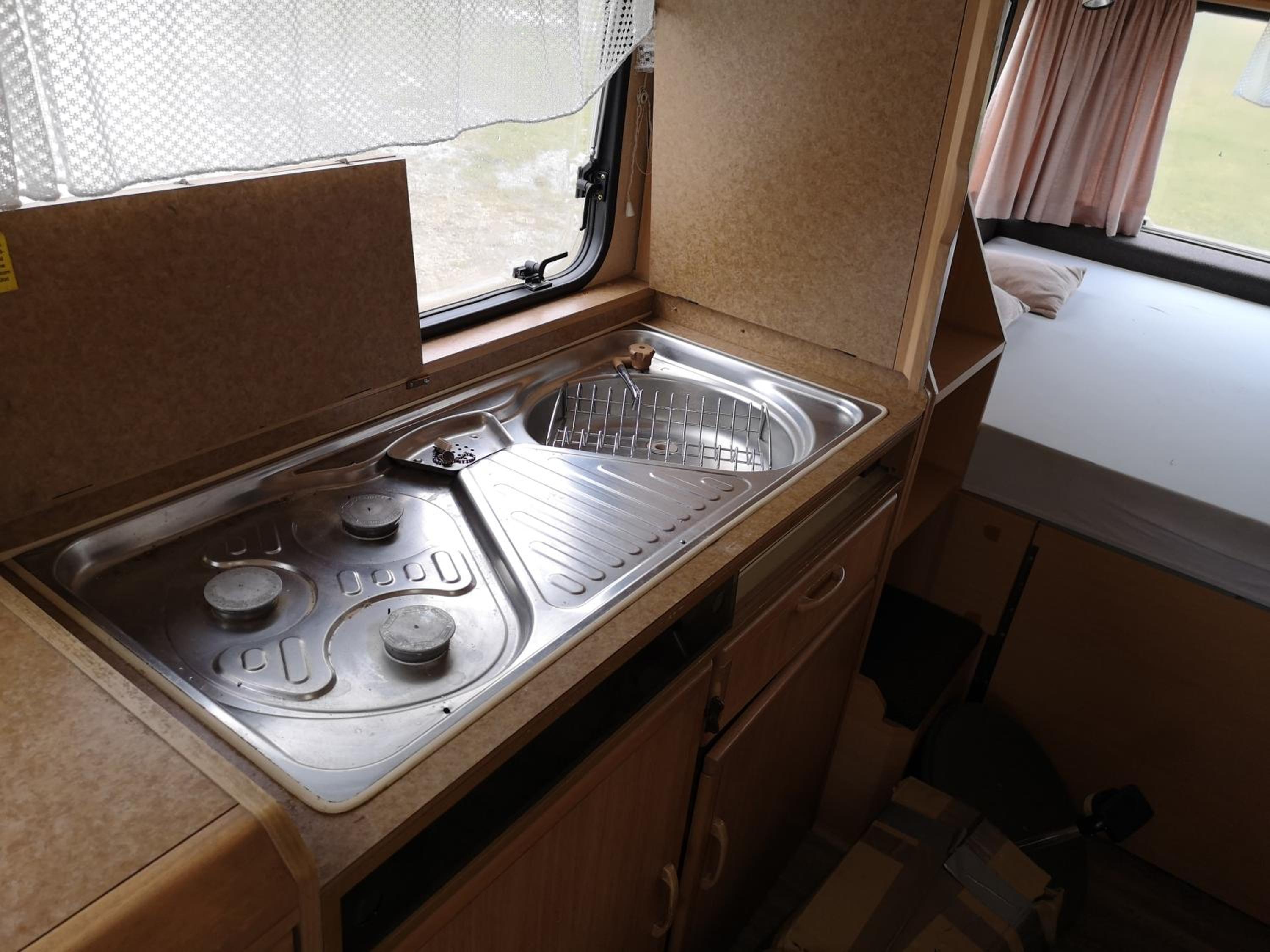 Sea Caravan/Camper on the Beach