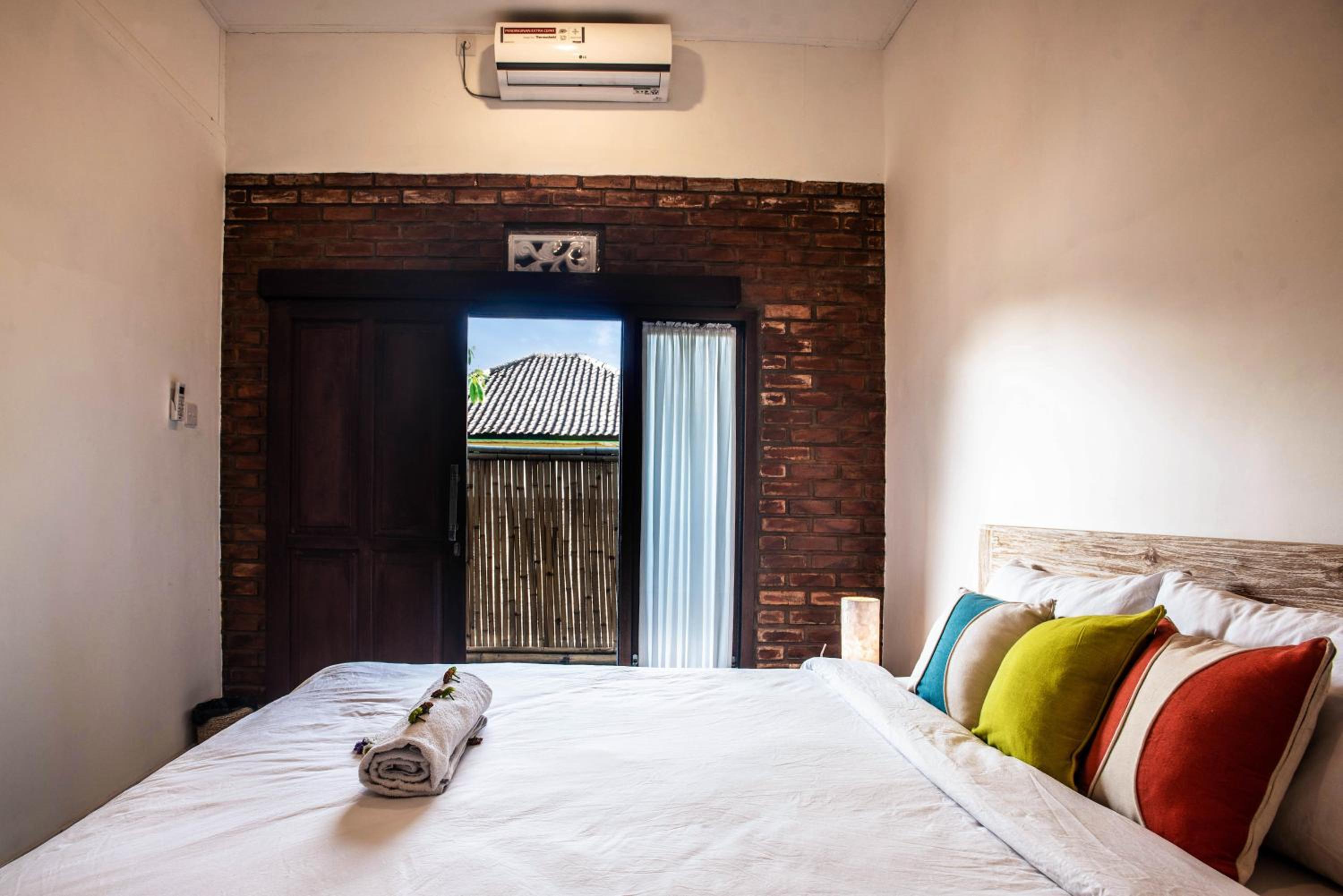 Happy guest house