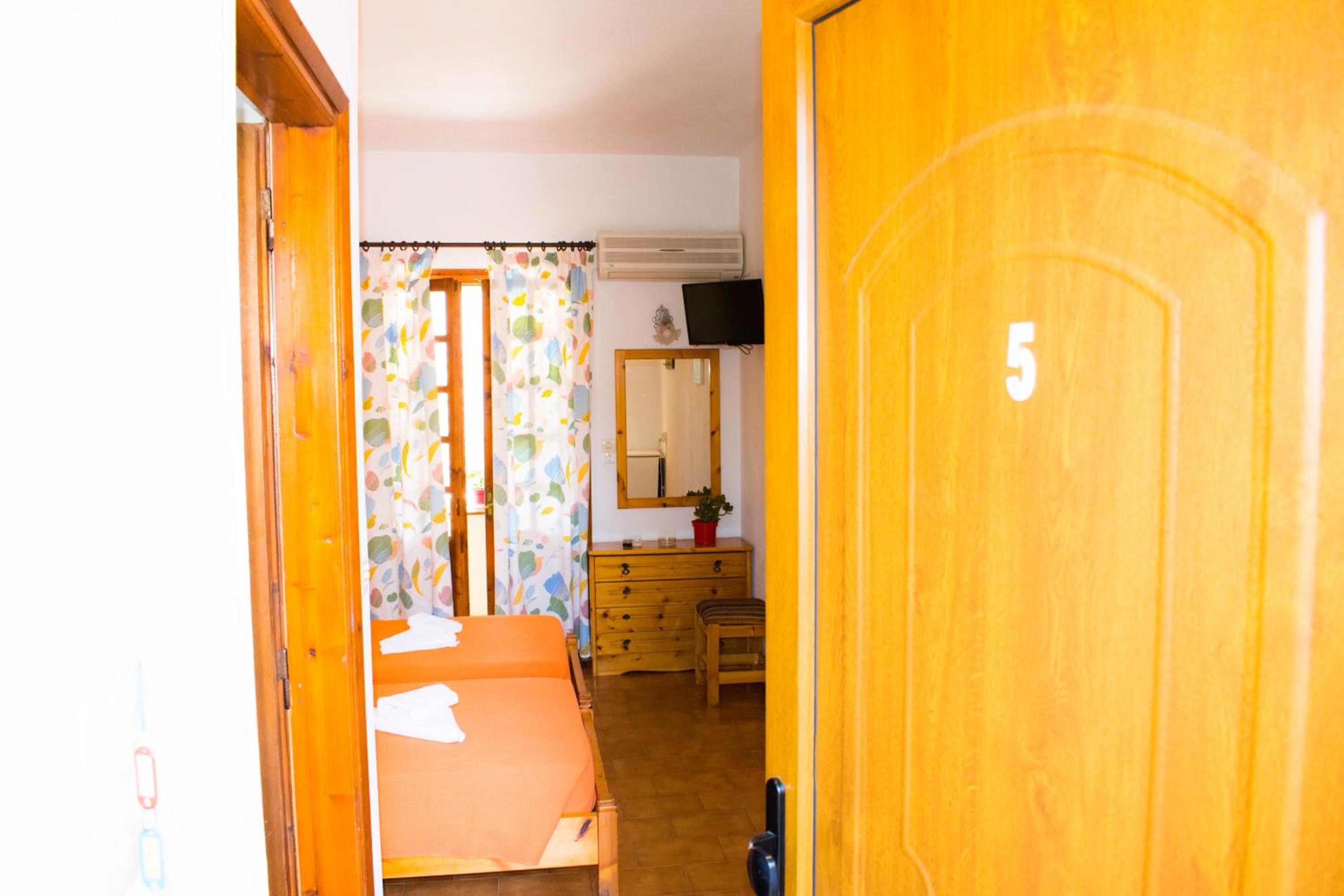 Photo 23
