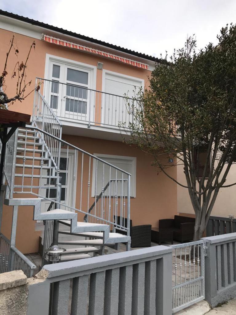 Apartmani Anloma Lorainne view 2