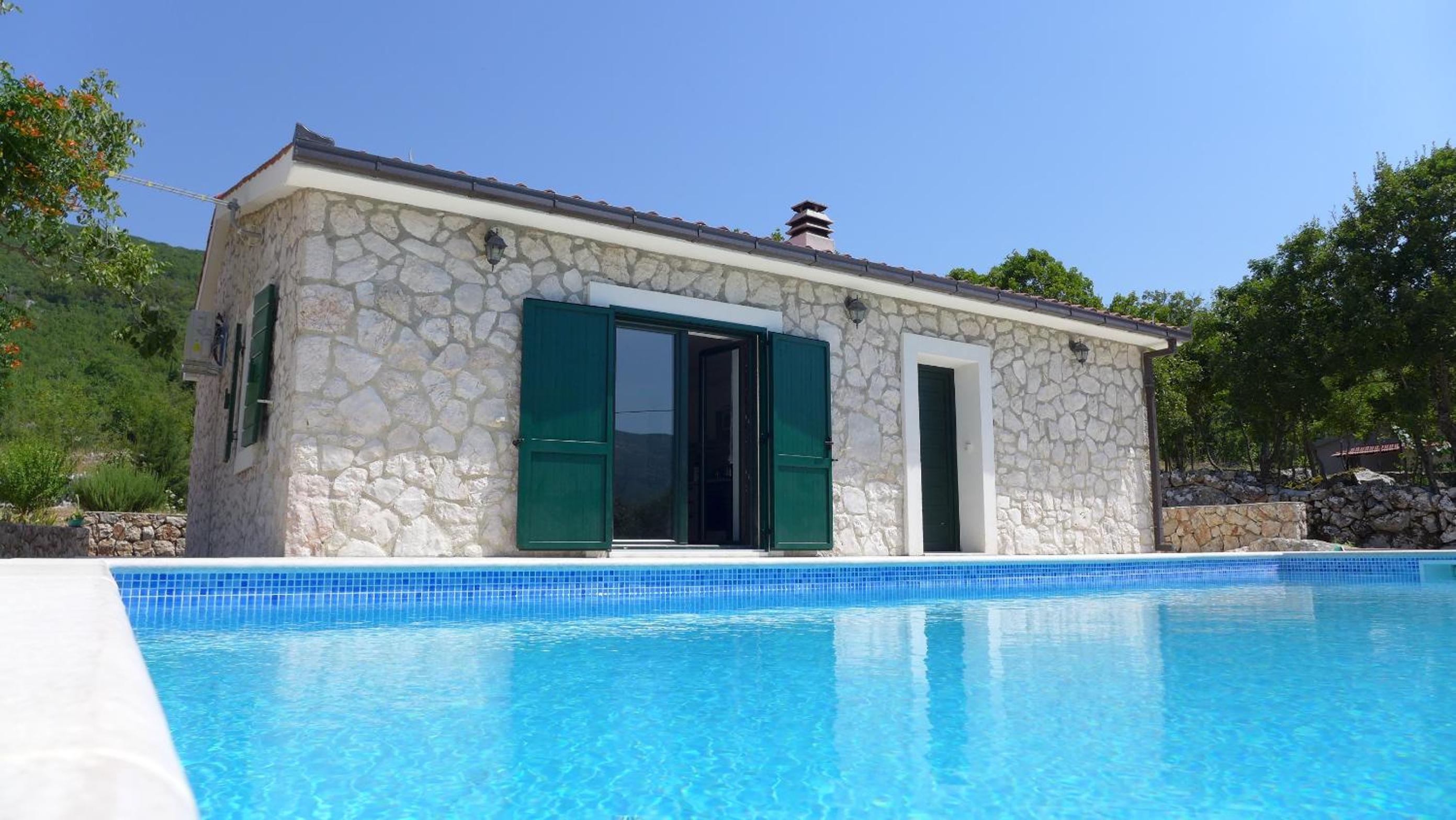 Stone Villa Rafael