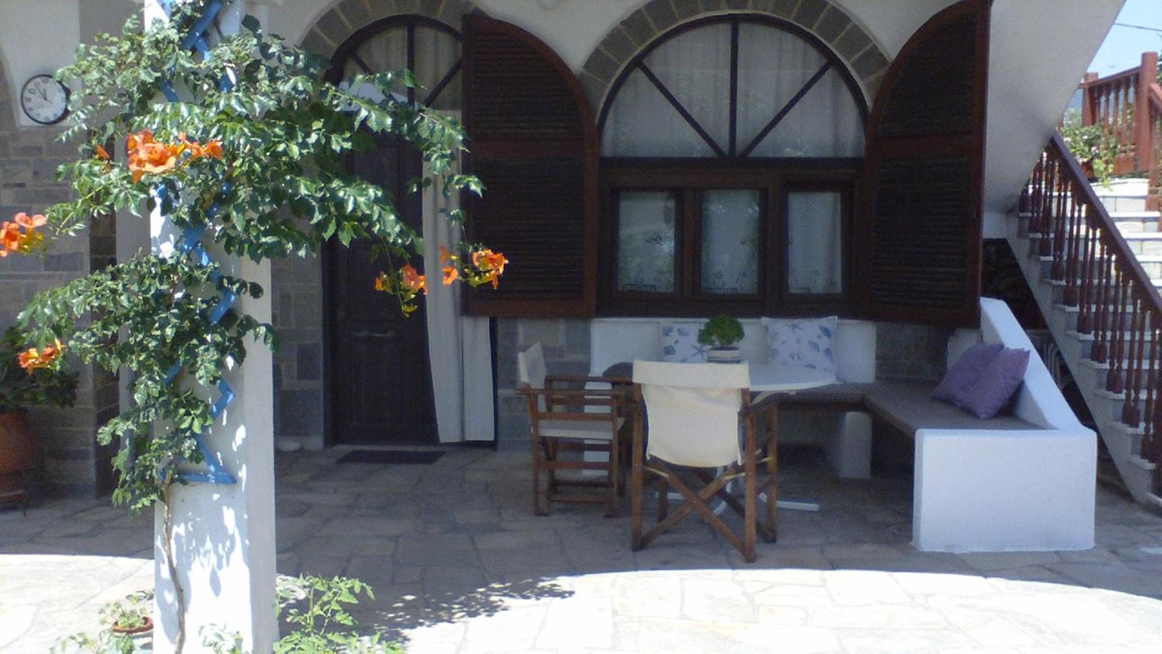 Villa Iris view 2