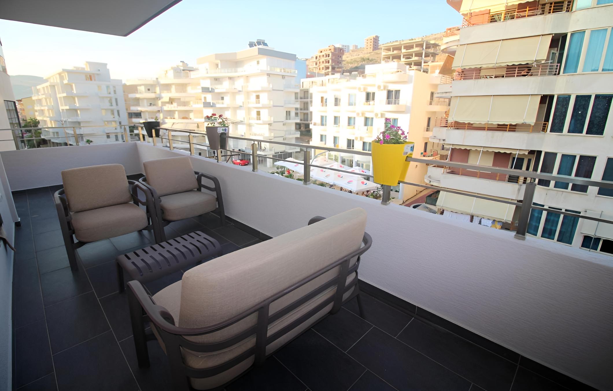 Balcony & Terrace