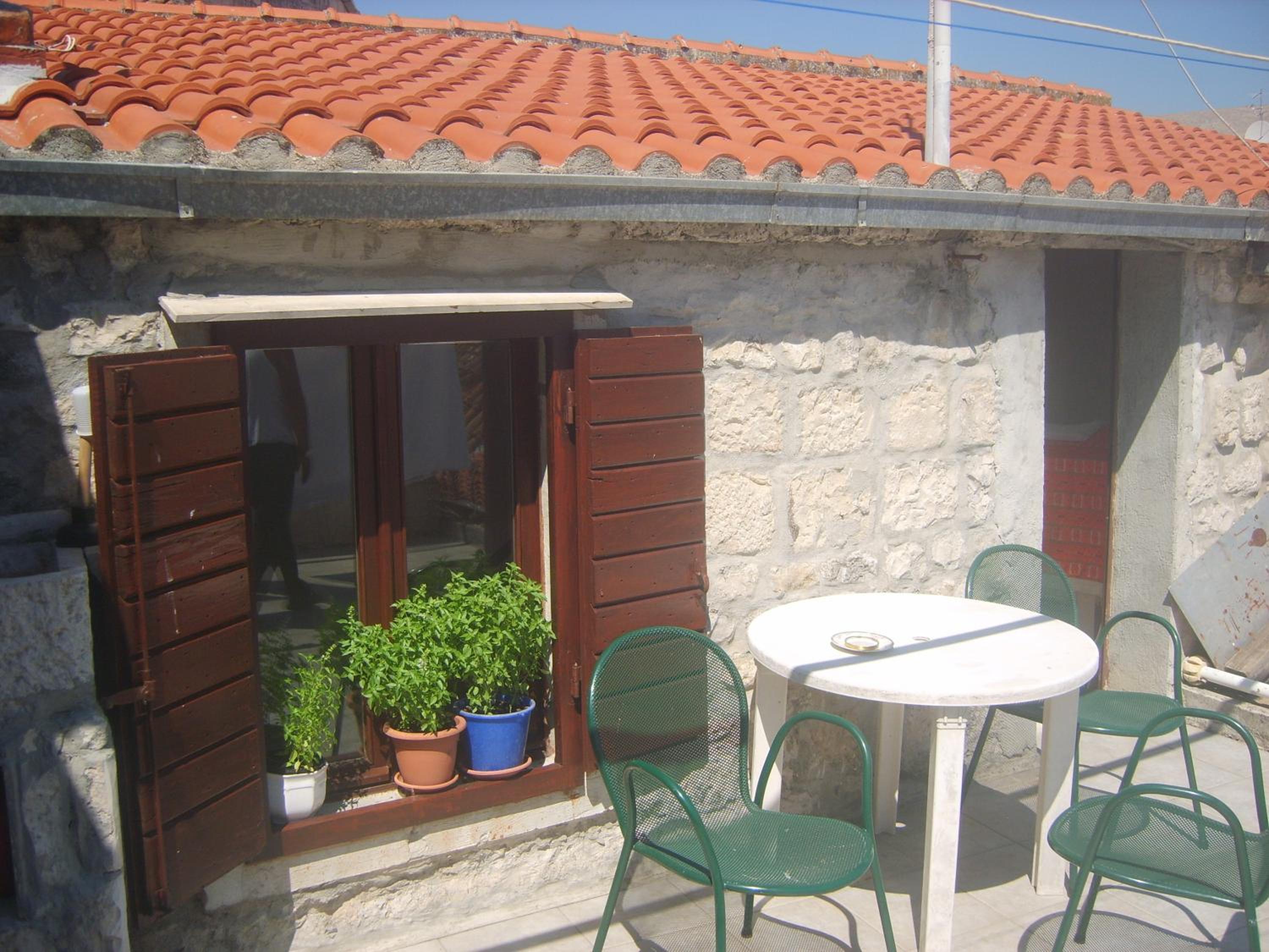 Rooms Roso view 3