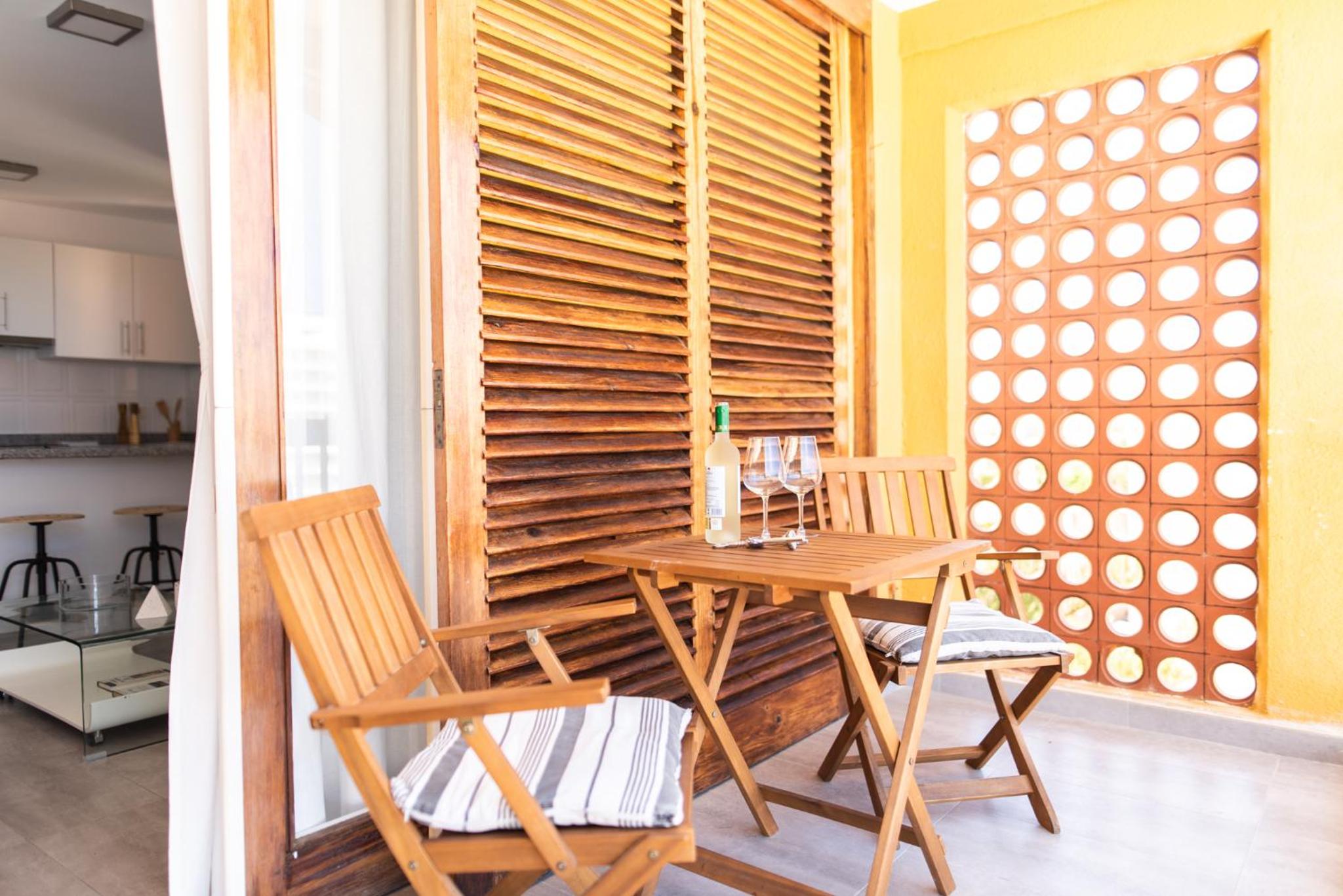 HomeForGuest BEACH APT WITH SEA VIEW & POOL, 50 STEPS TO THE SEA view 3