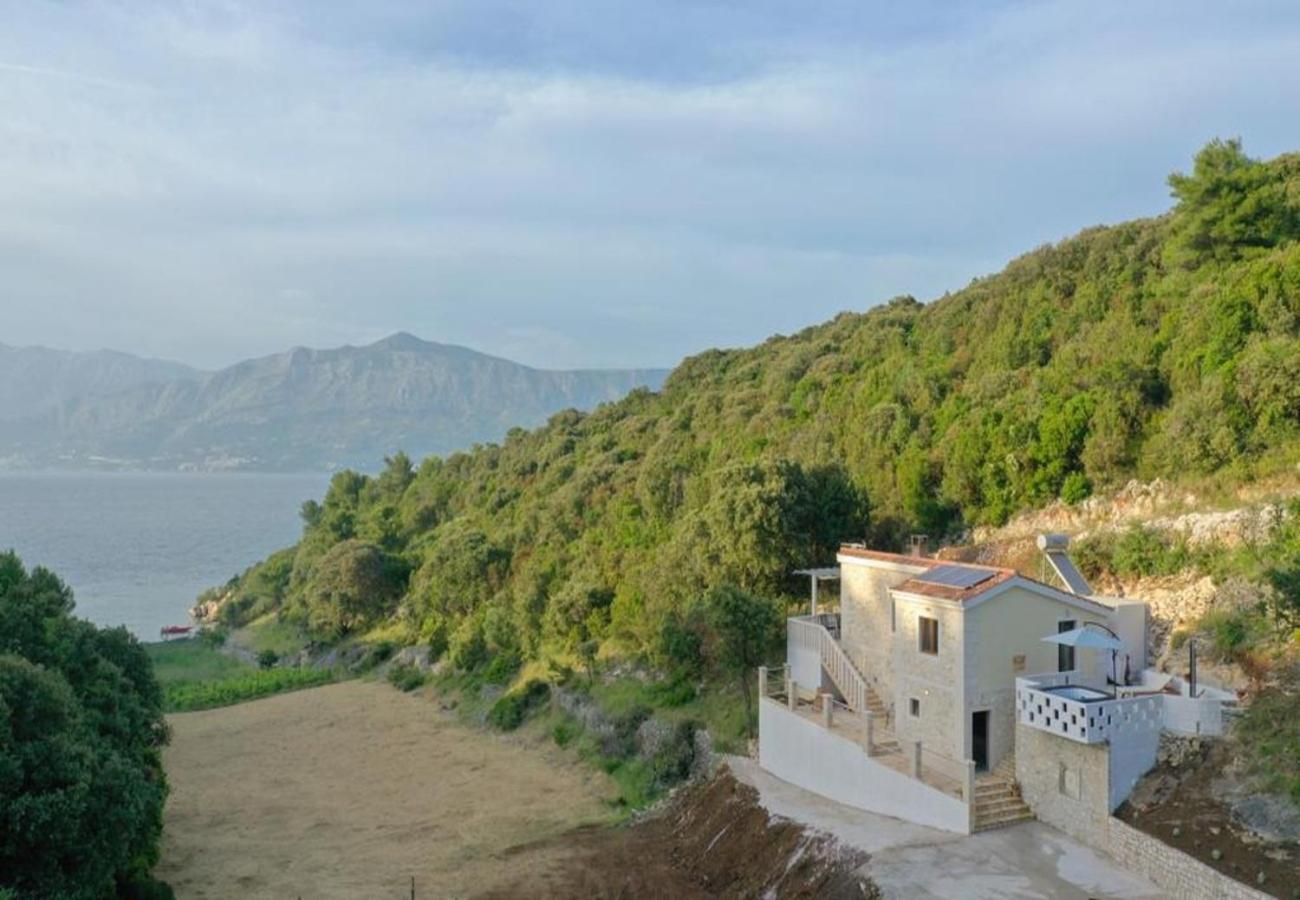 Holiday home Irena - secluded paradise; view 2