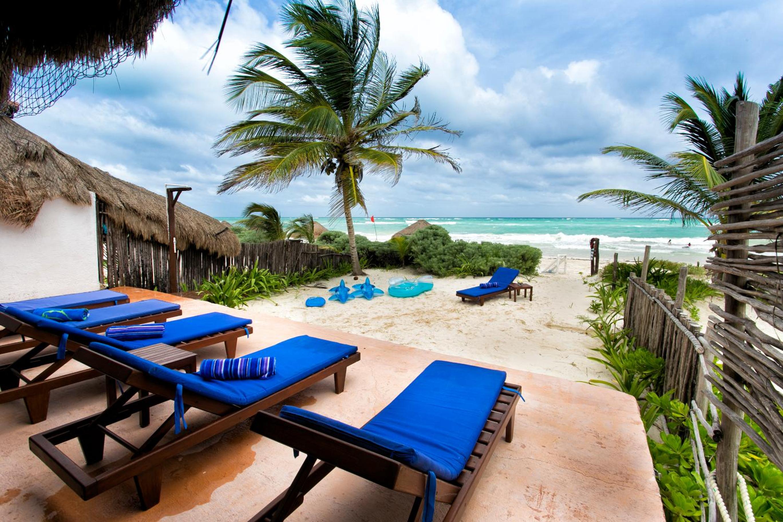 Chillaxing Beach Front House
