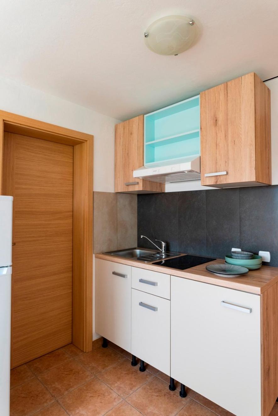 Lavanda Apartments&Studios view 3