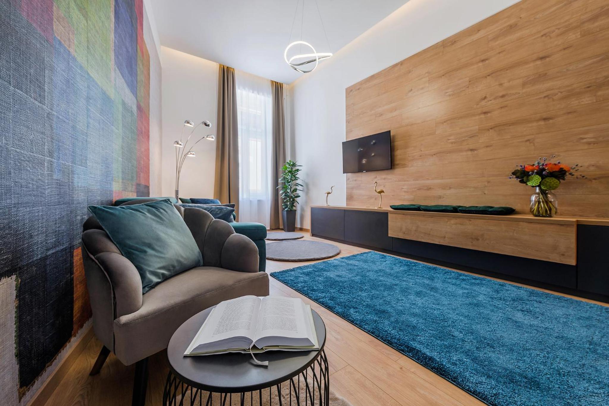 High End Suite Klauzal with AC