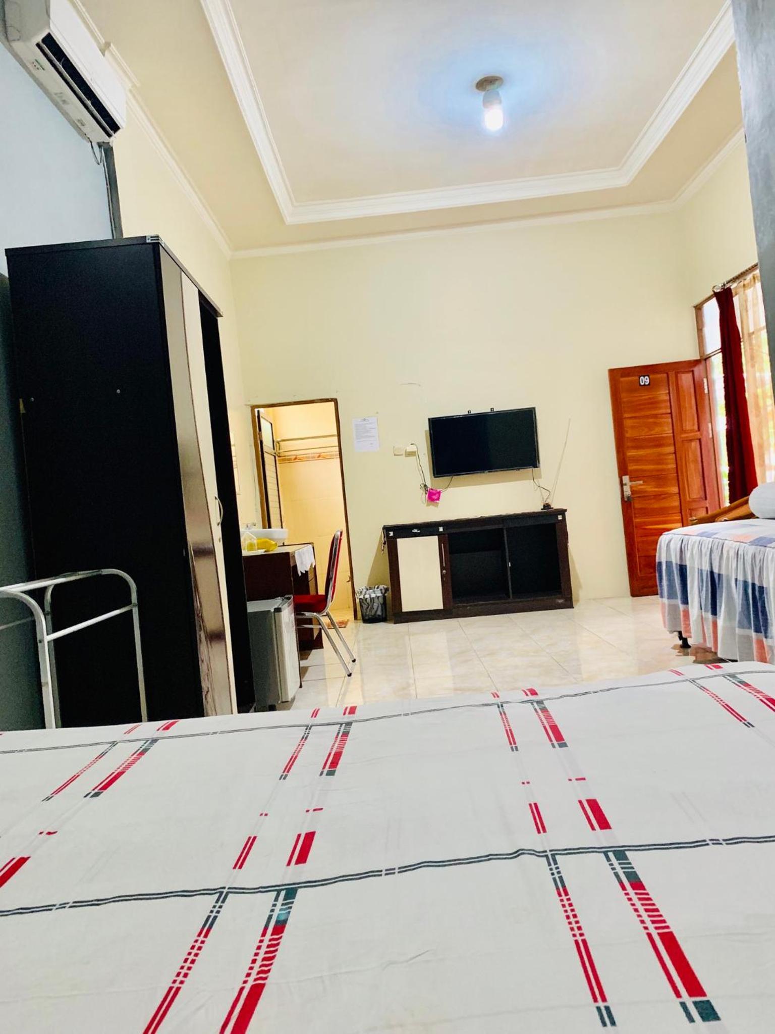 Sola Gracia Guest House & Kost view 3