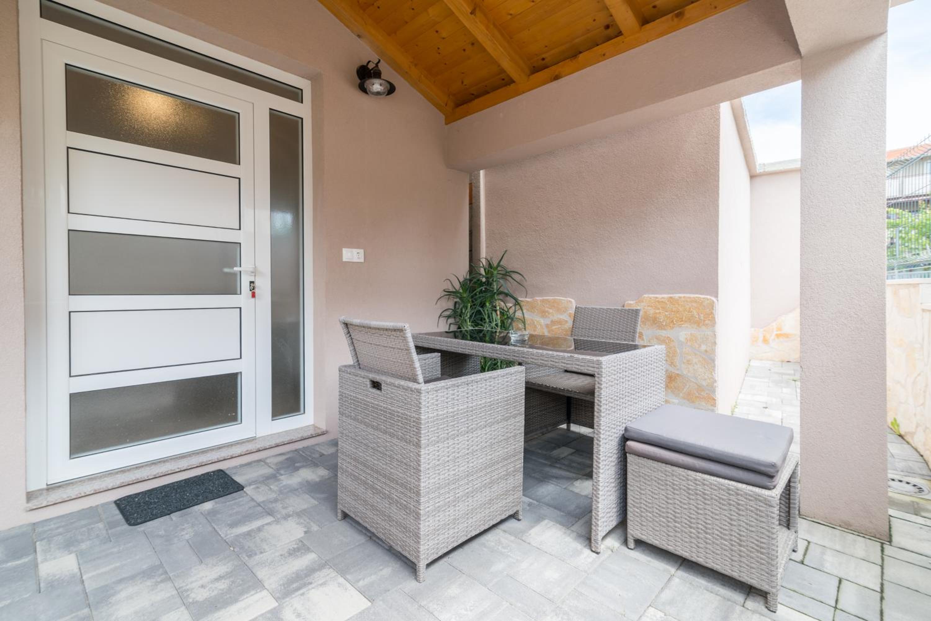 Apartmani Drago view 3