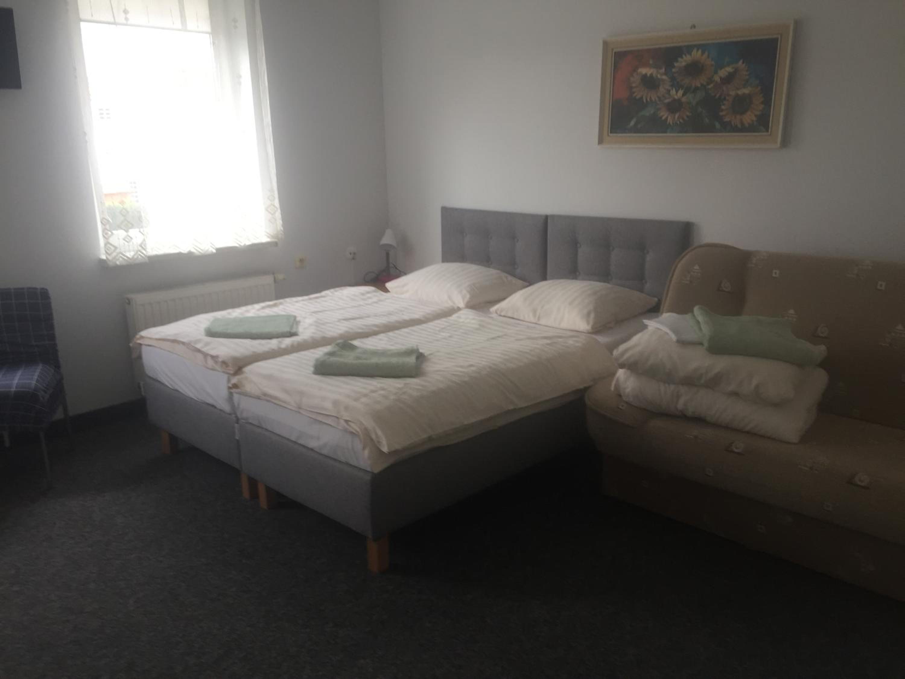 Photo 37