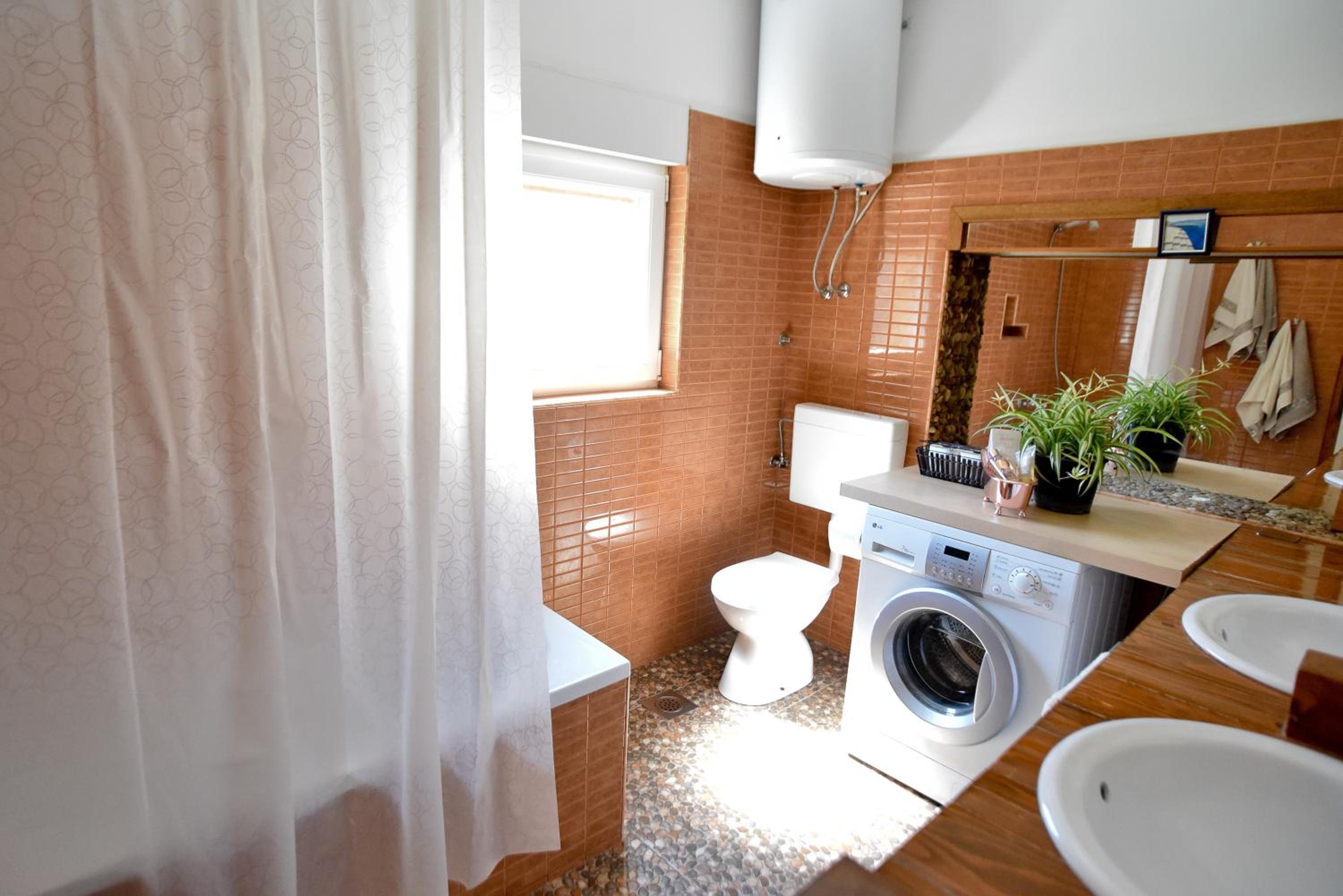 Mihaela apartment view 5