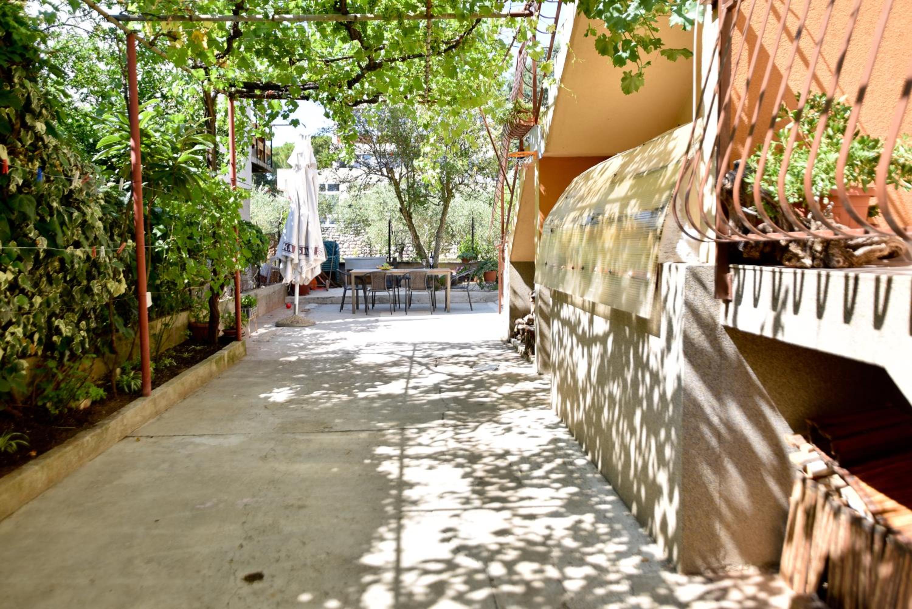 Mihaela apartment view 3
