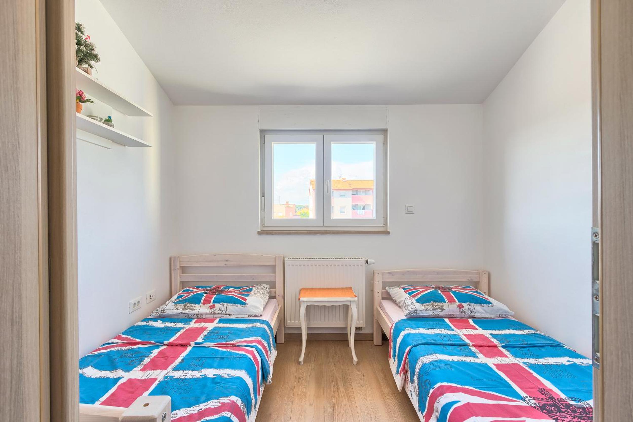 APARTMAN SARA-NAOMI With private PARKING PLACE view 4