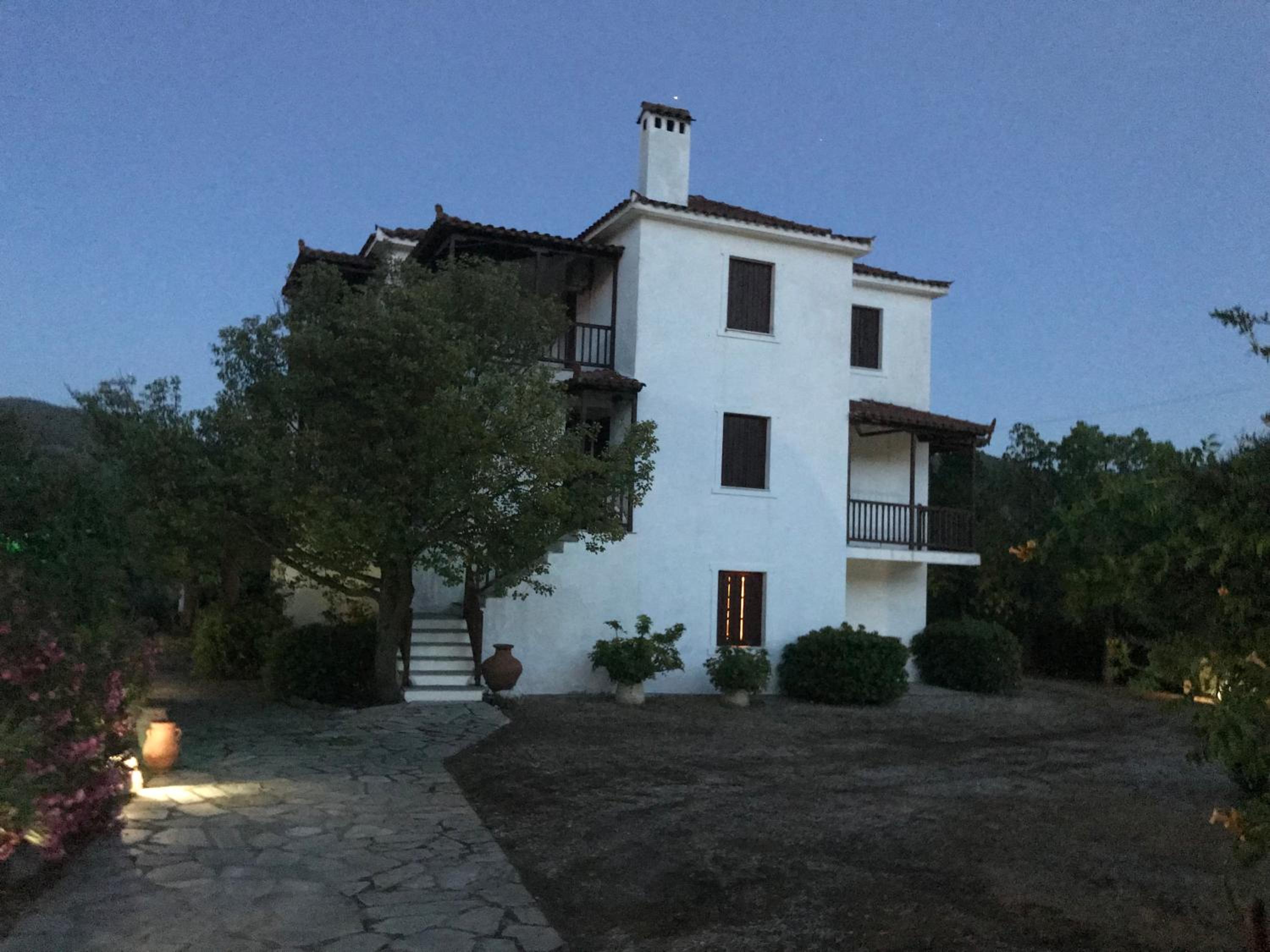 Marlitsis Apartments & Studios view 4