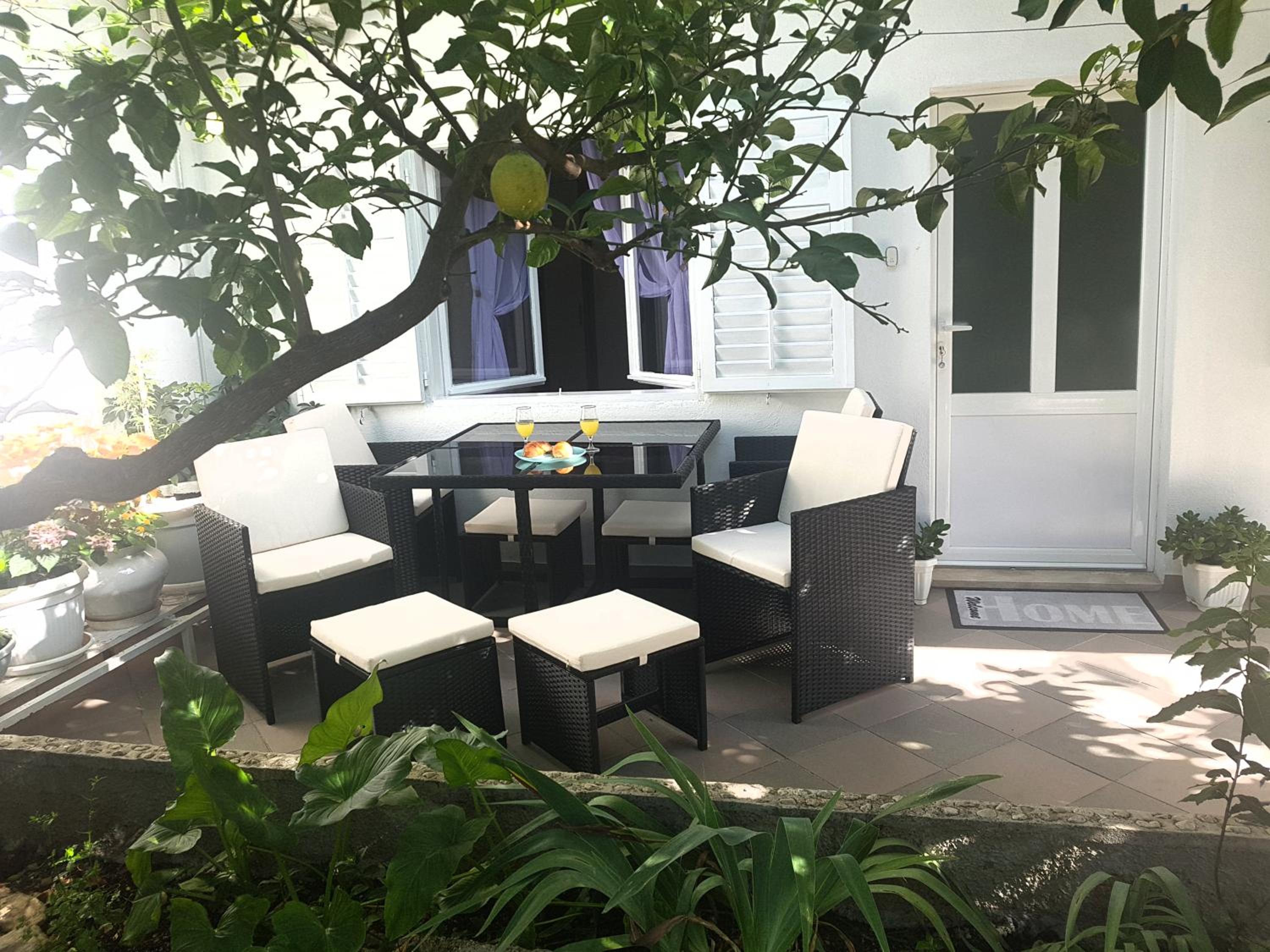 Apartments R view 2