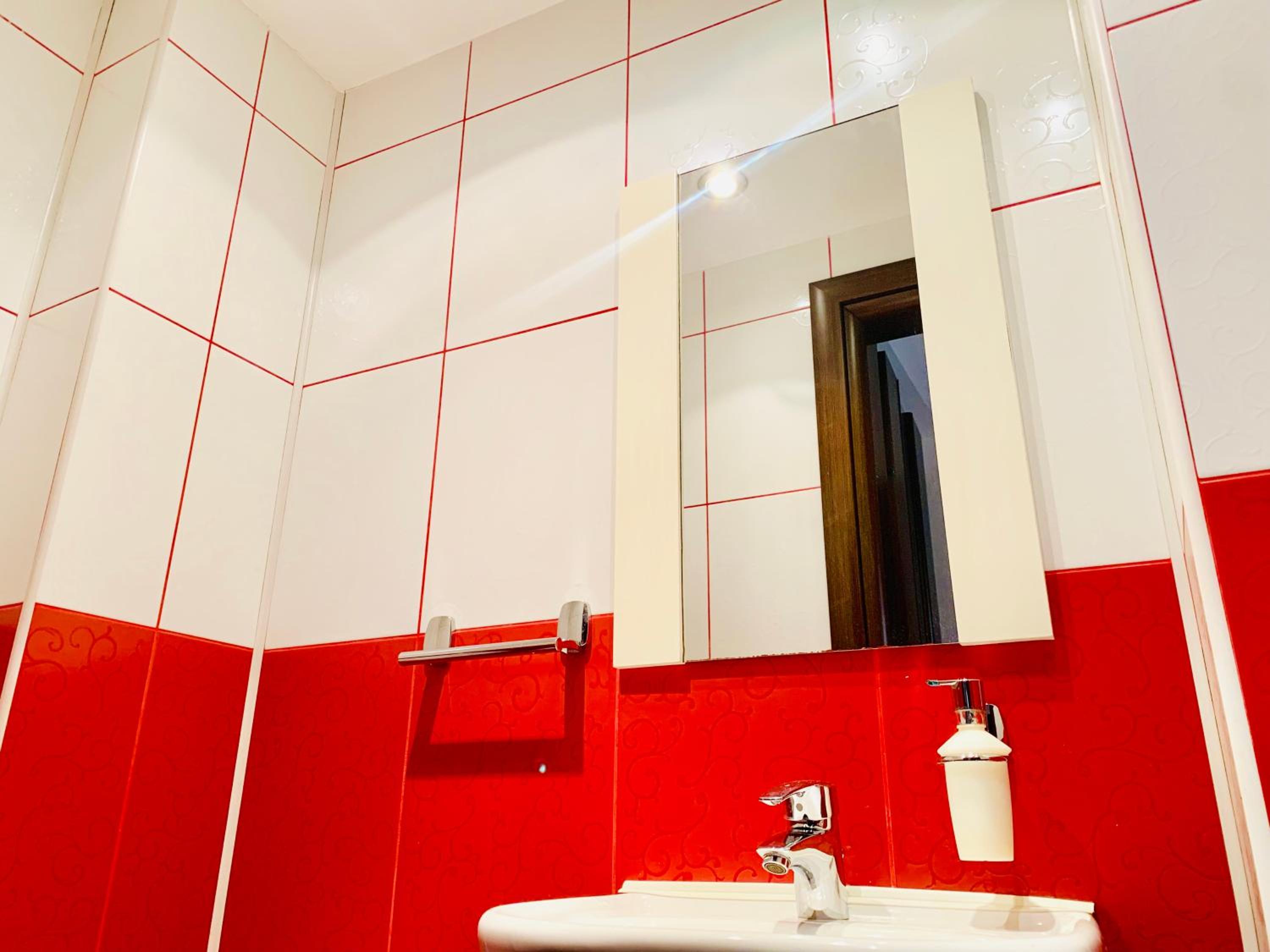Red Nest Homestay