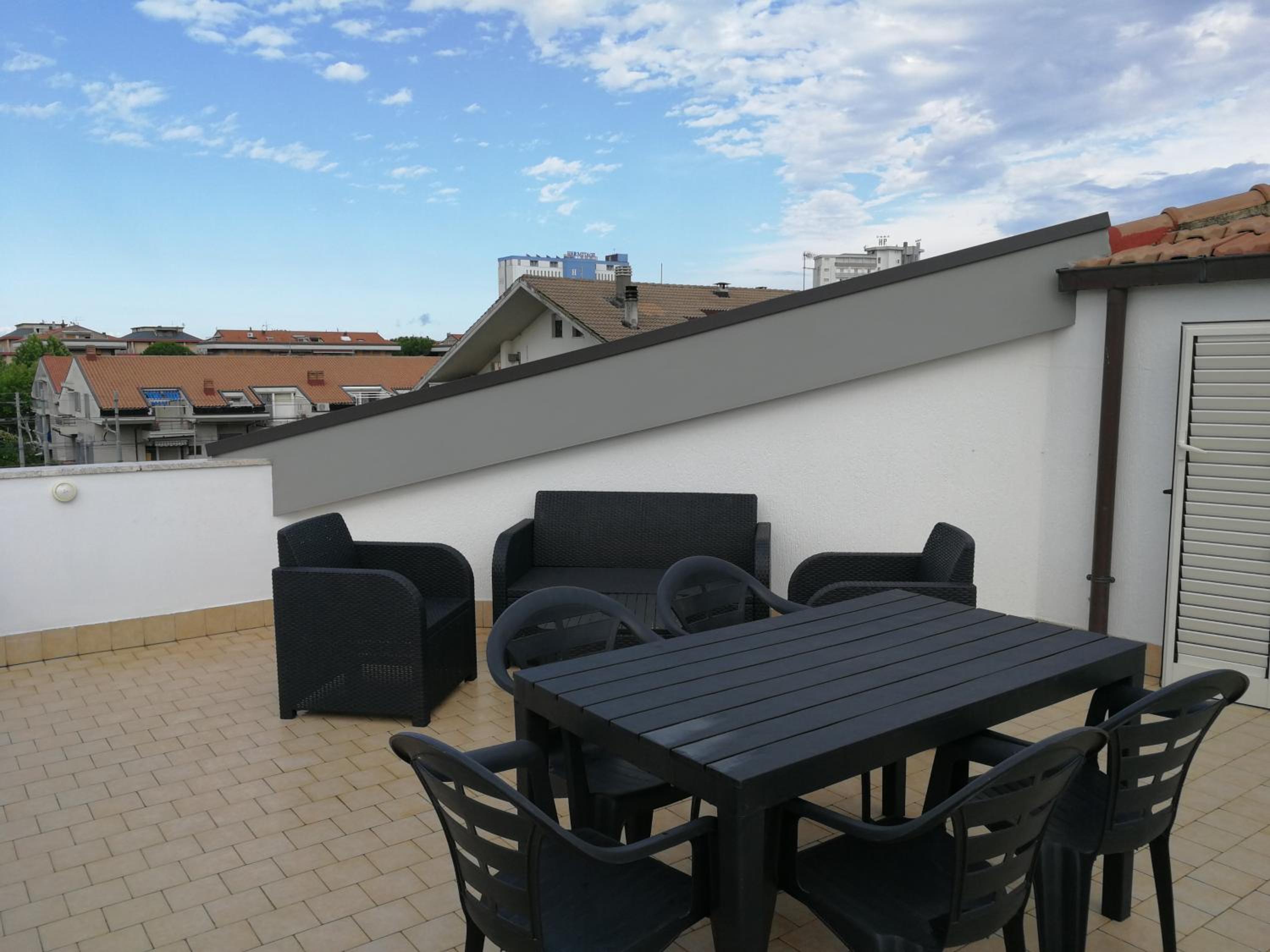 La terrazza sul mare view 3