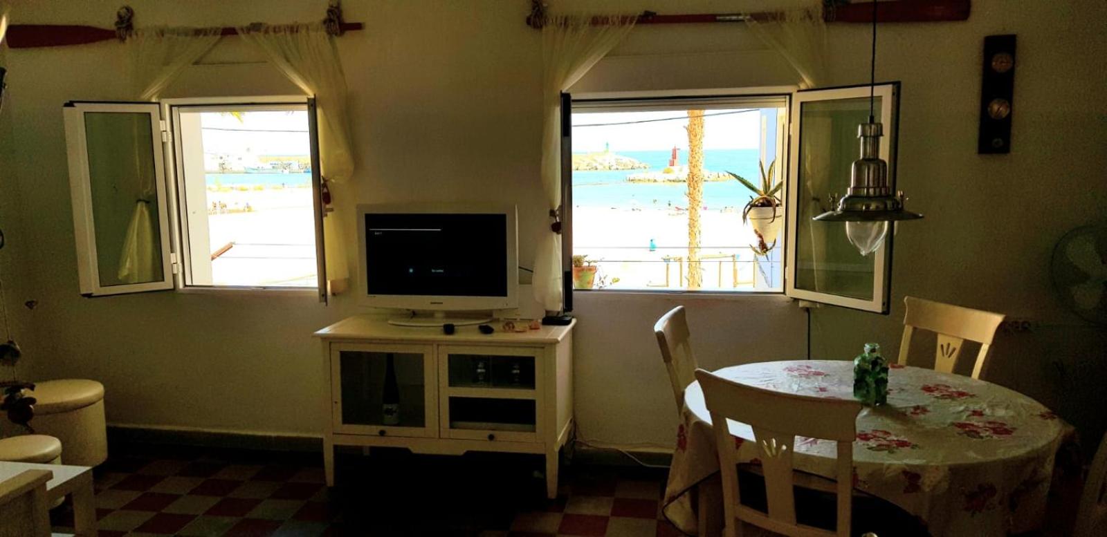 Auténtica vivienda de pescadores en primerísima línea de playa photo 3