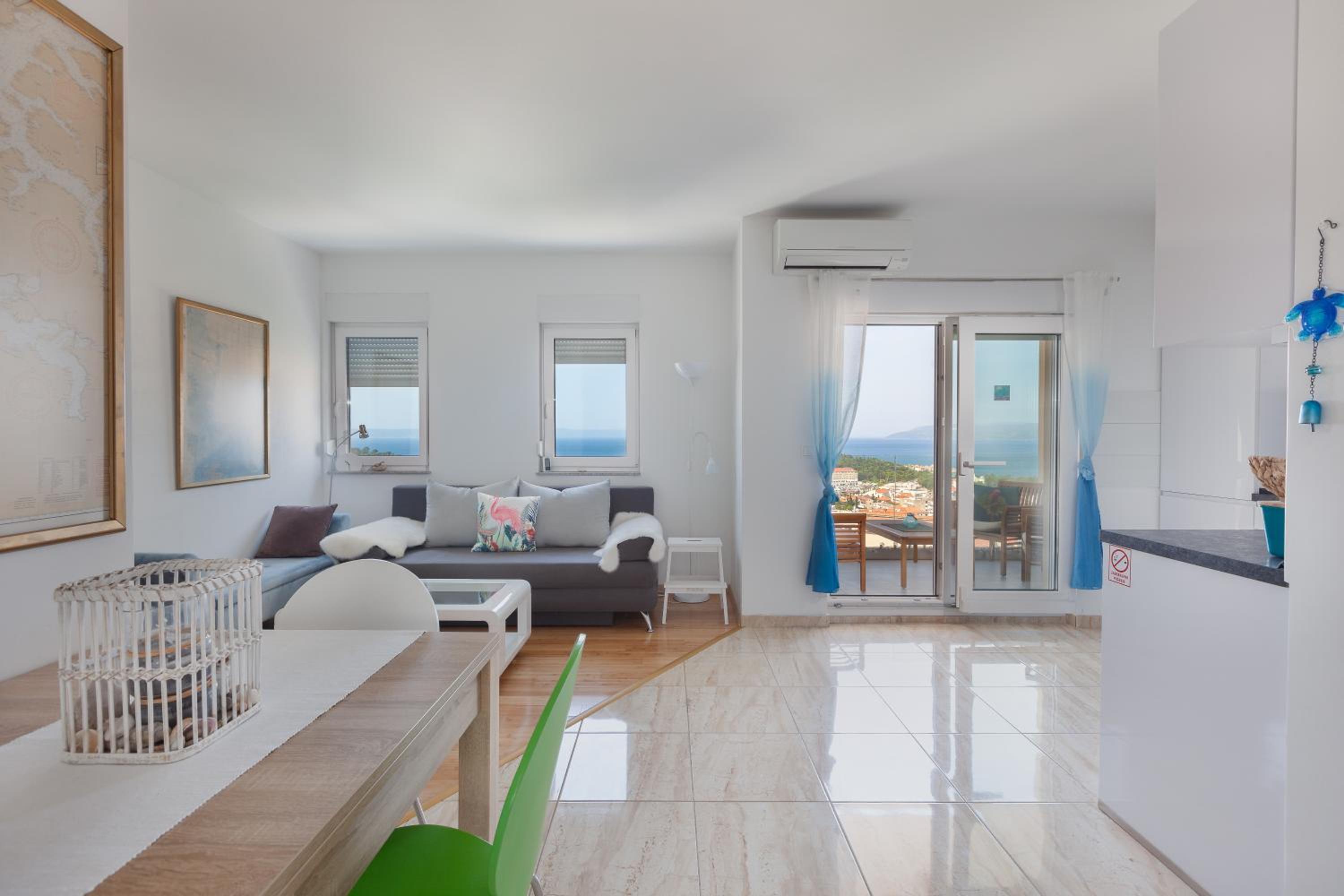 Anicas panoramic sea weue view 4