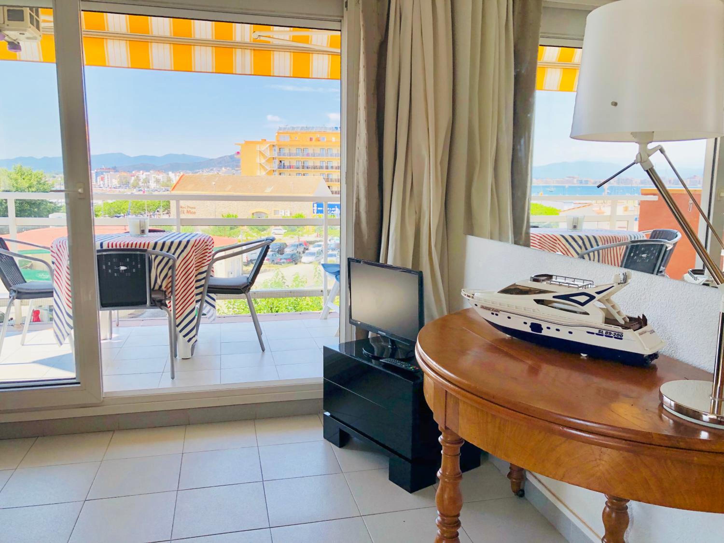 ROC MAR 7 2A - Apartamento cerca del centro y de la playa - terraza con vistas al mar y al puerto view 3