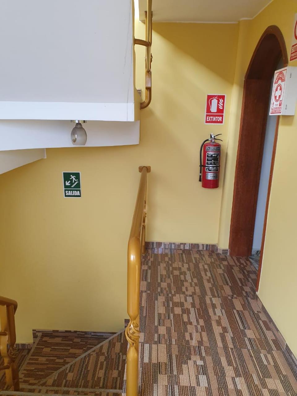Photo 10