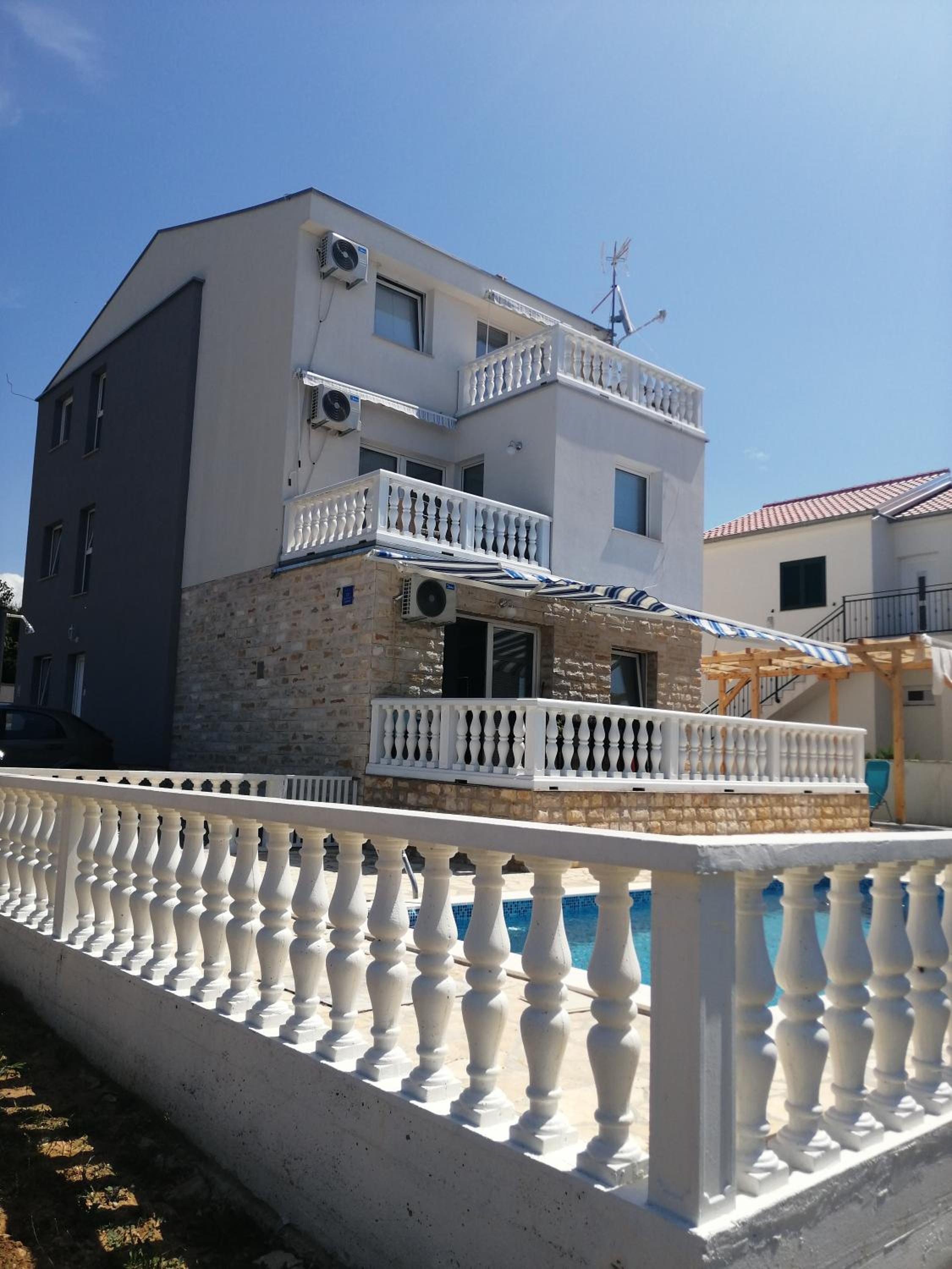 Kuća za odmor Postonjski view 3