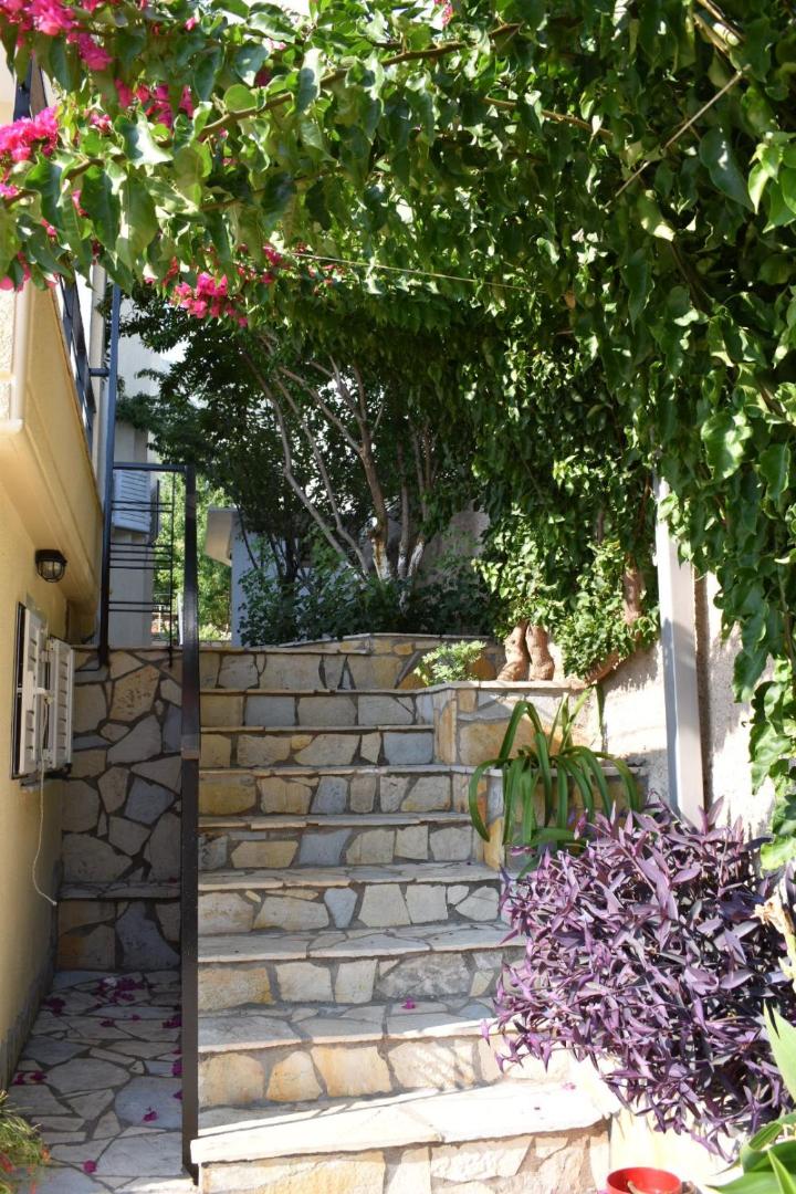 J&B Rooms Dhermi