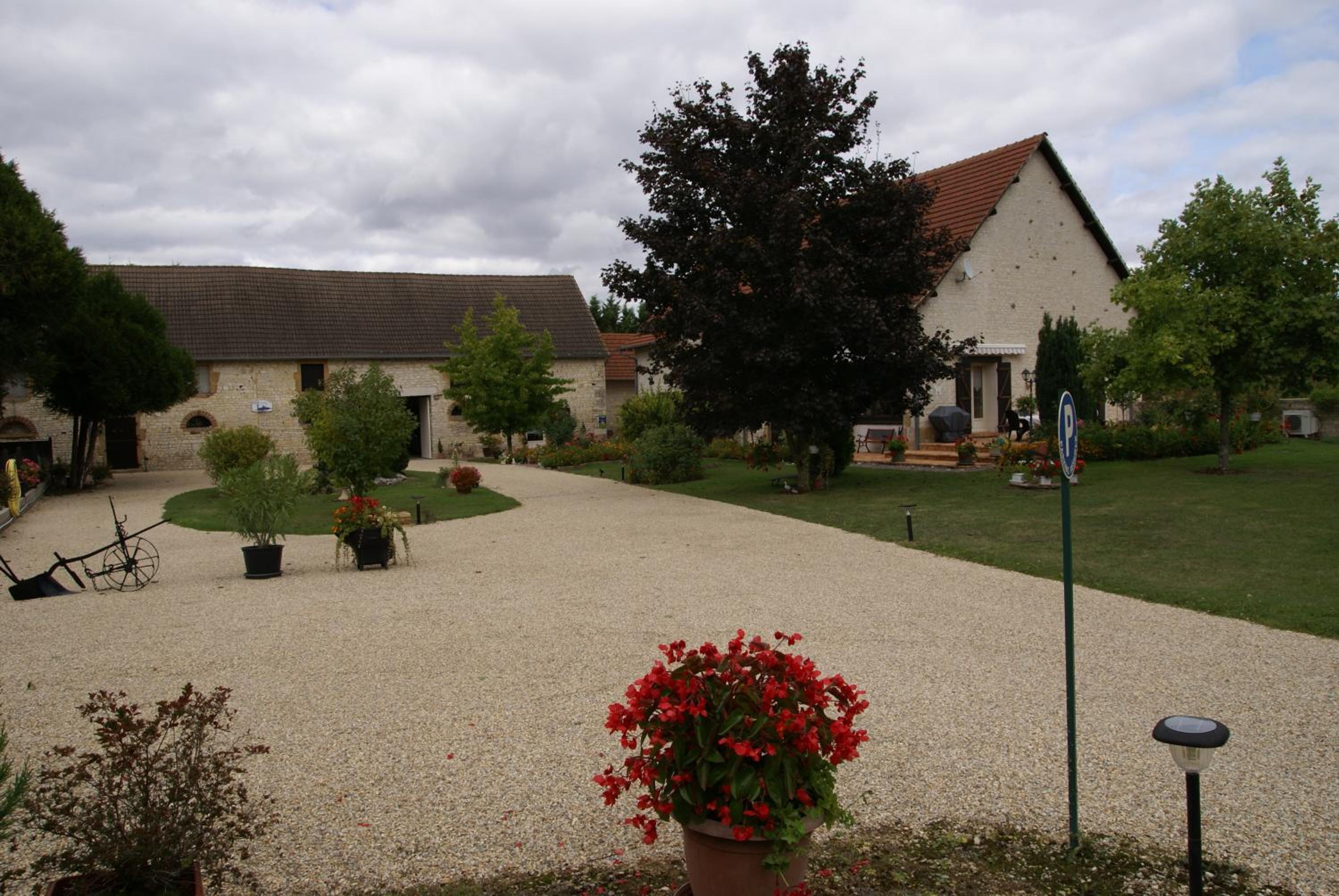 Chambres d'Hôtes Domaine d'Augy view 4