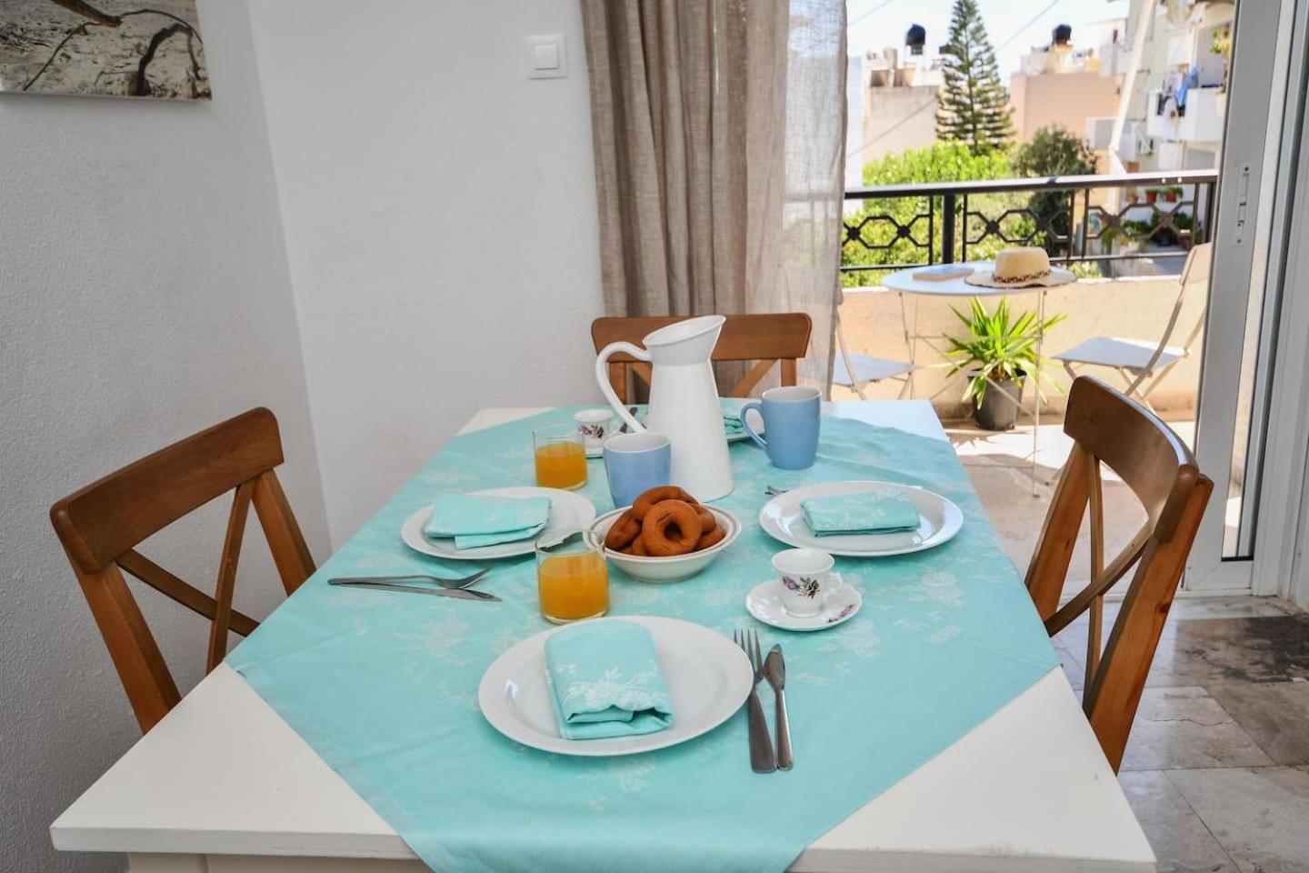 Central Flat, 300m from the Beach view 2