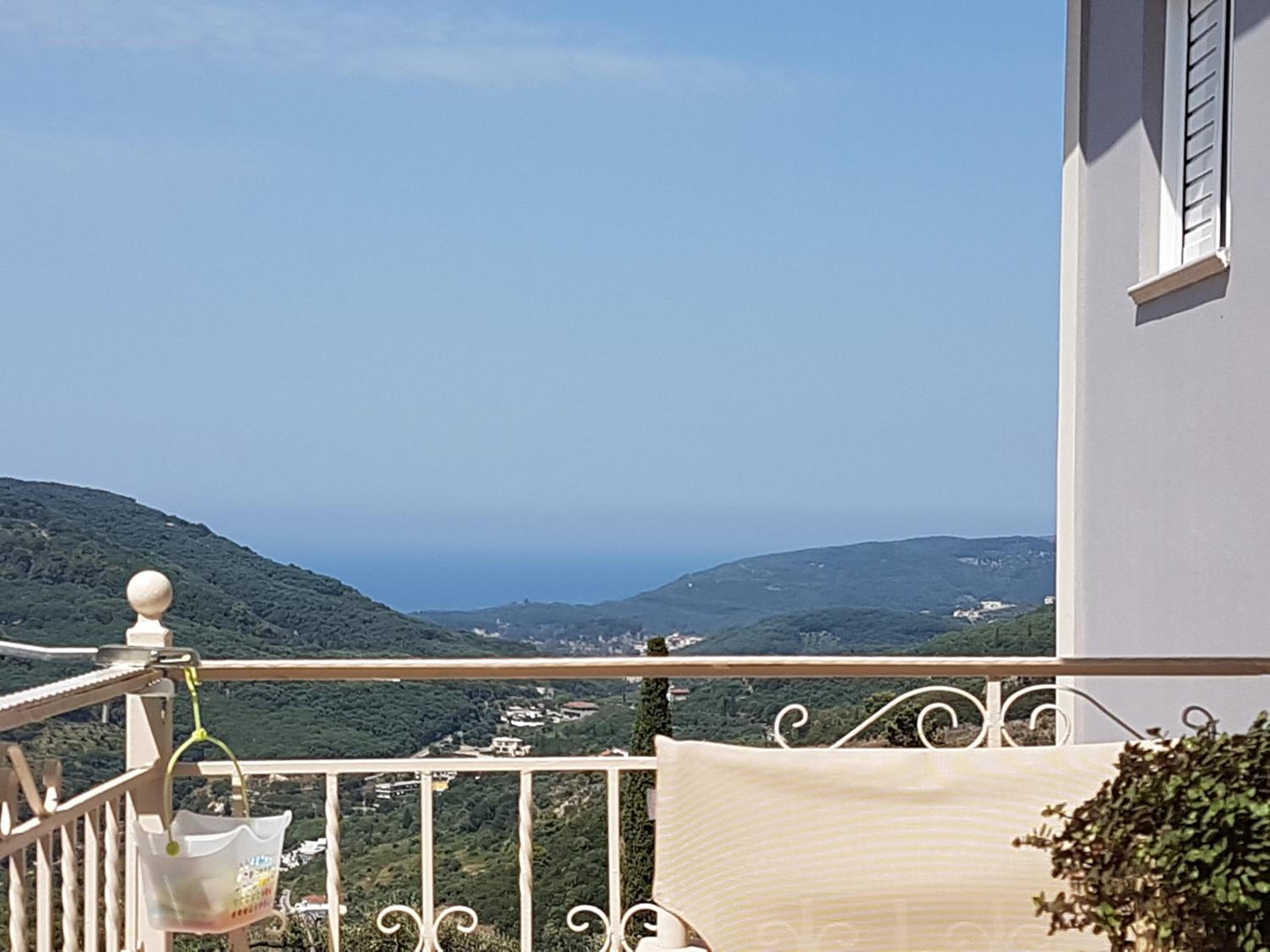 Vito's Parga View Apartments