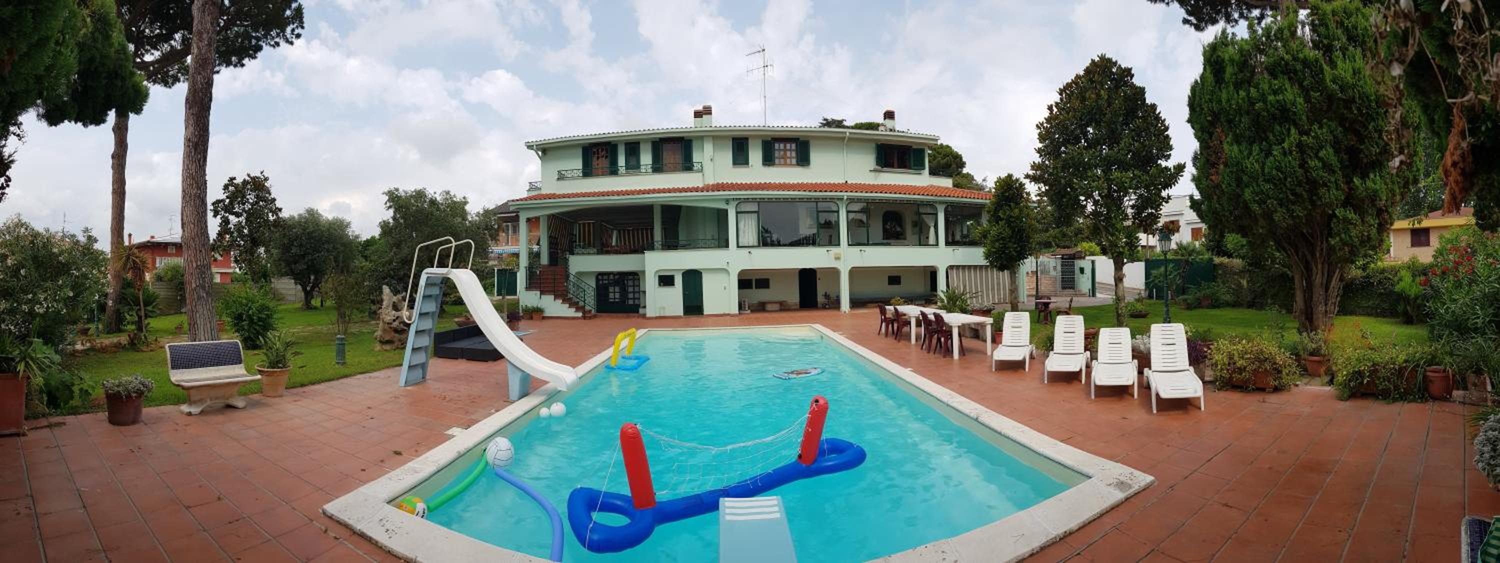 Tutta per Noi - Villa Presidenziale con piscina, veranda e barbecue view 2