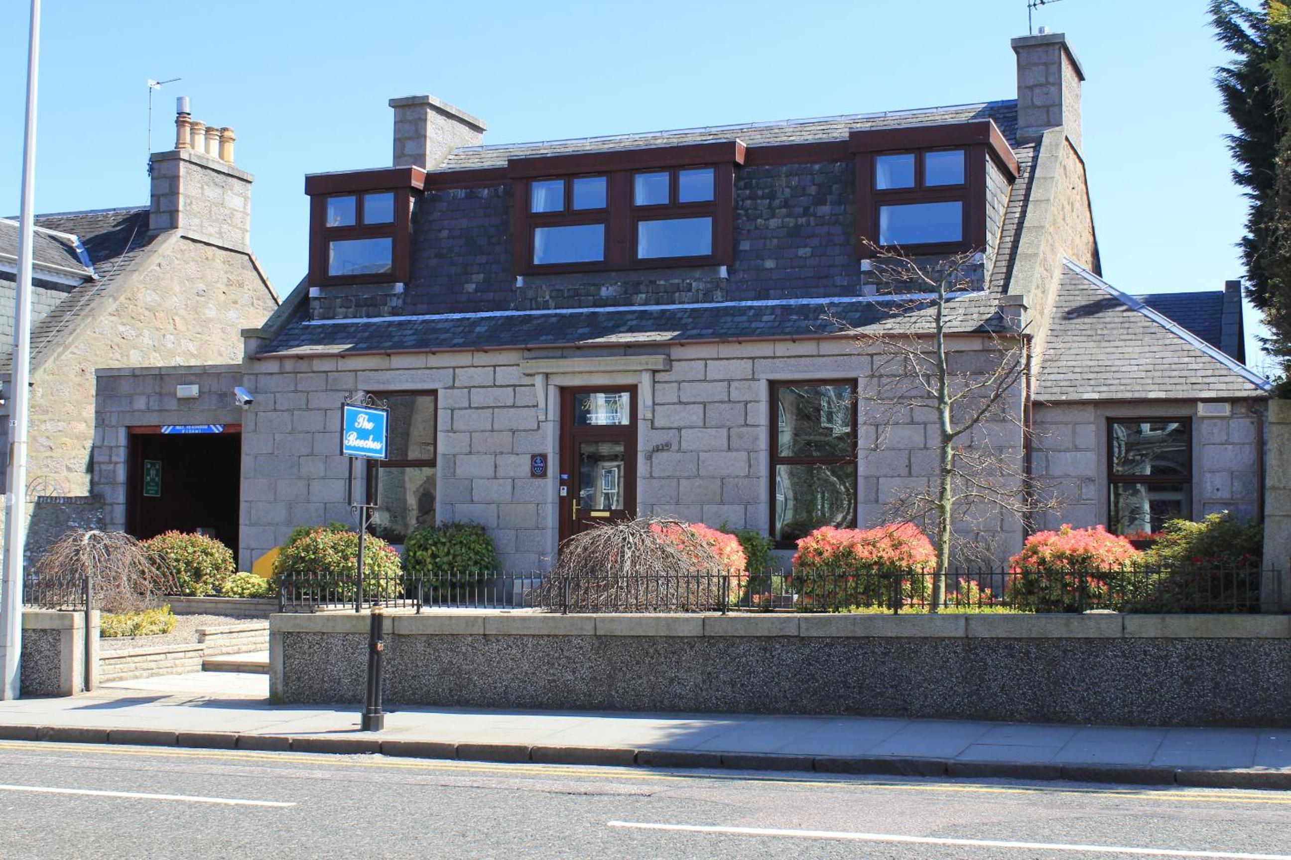 Hotel Beeches Aberdeen - Image 1