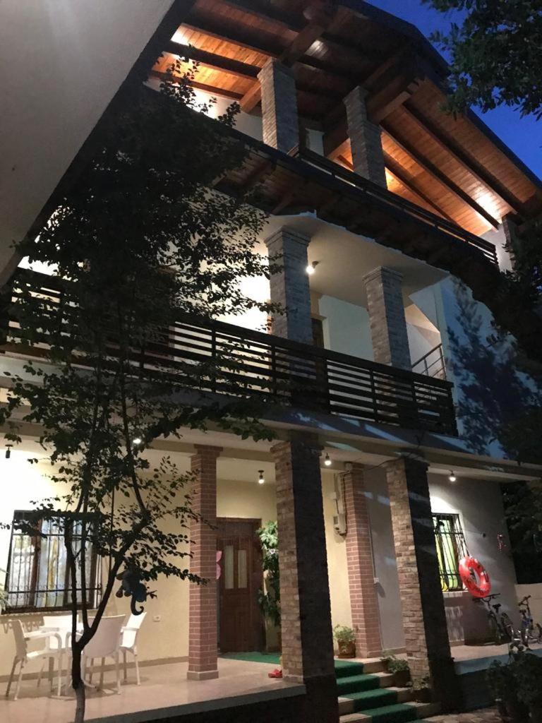 SARA'S VILLA