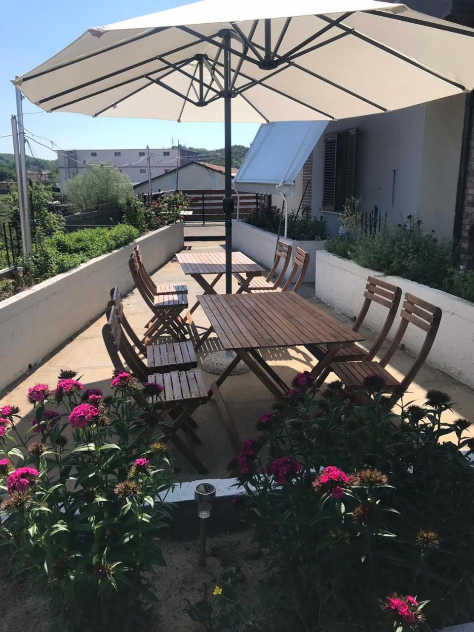 SARA'S VILLA