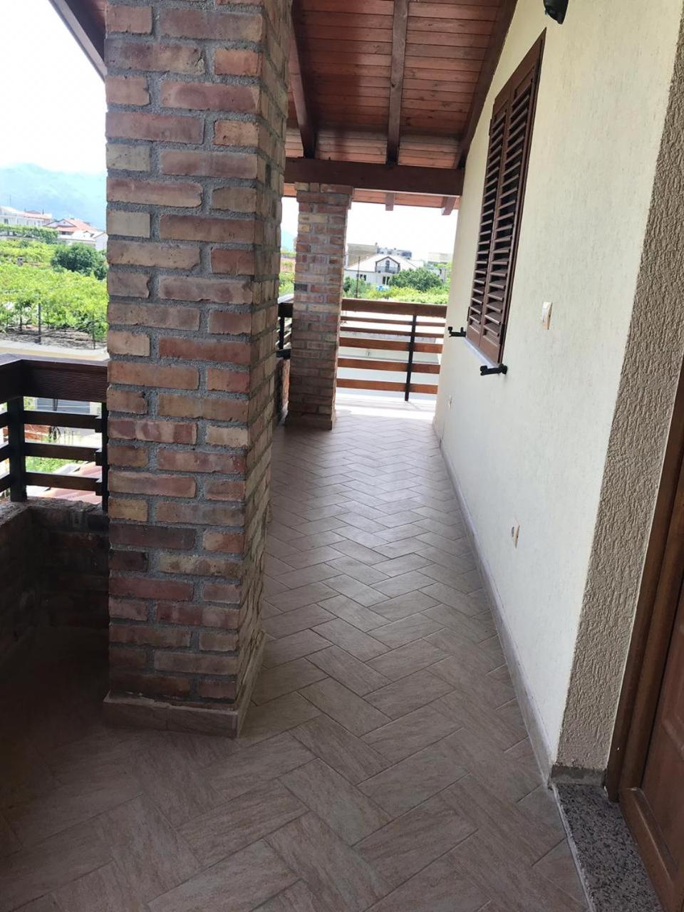 SARA'S VILLA