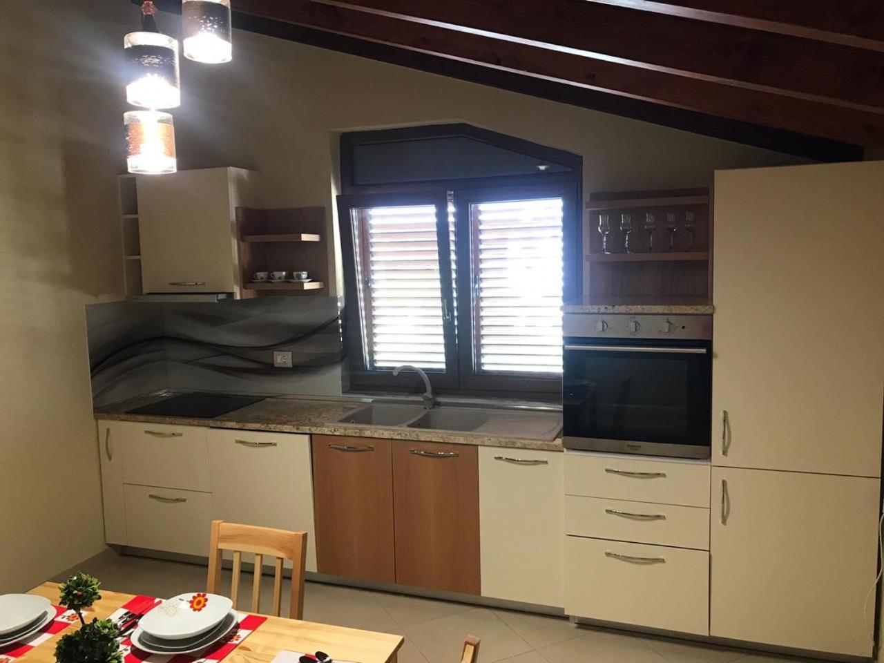 SARA'S VILLA