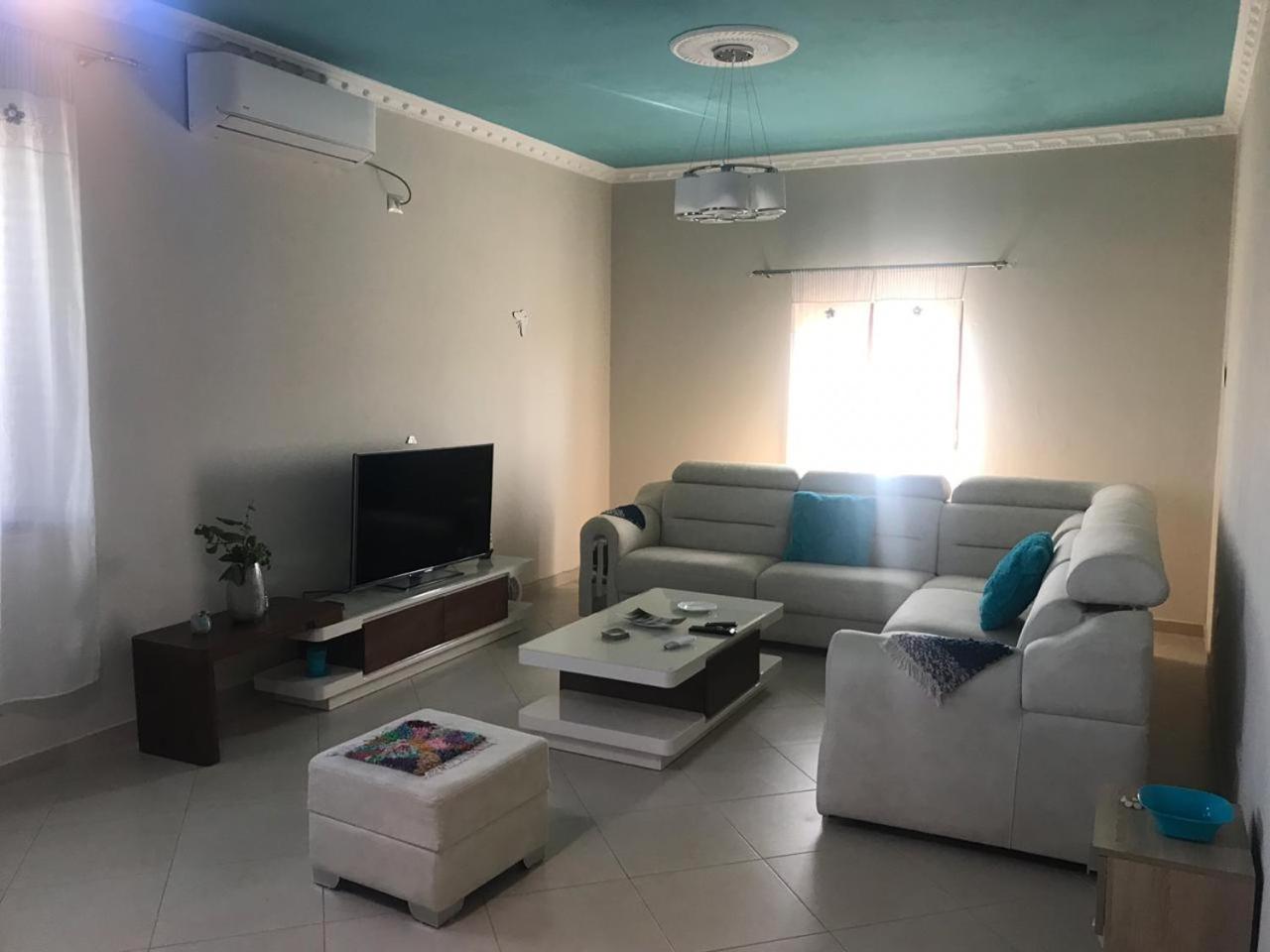 SARA'S VILLA