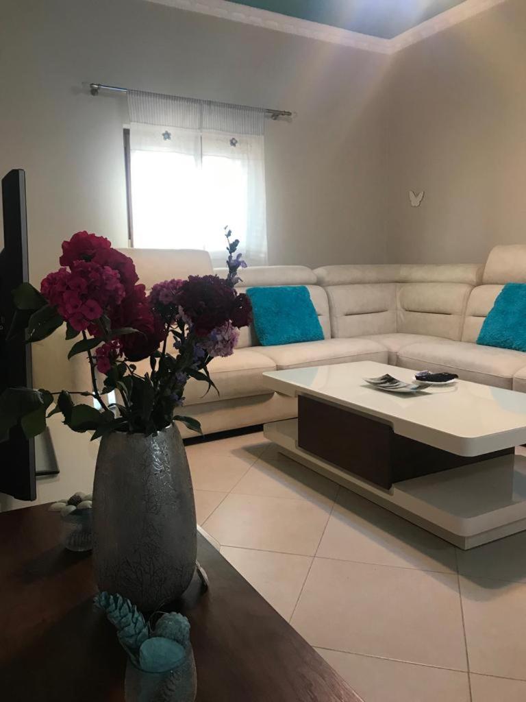 SARA'S VILLA