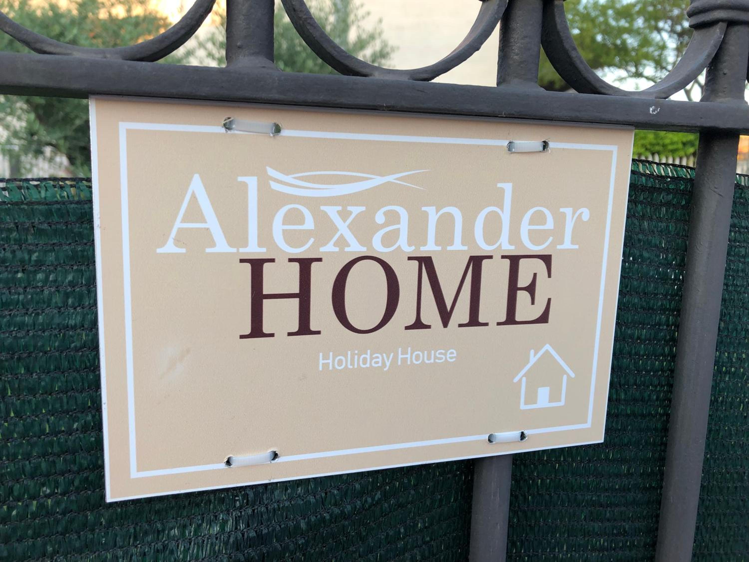 ALEXANDER HOME photo 2