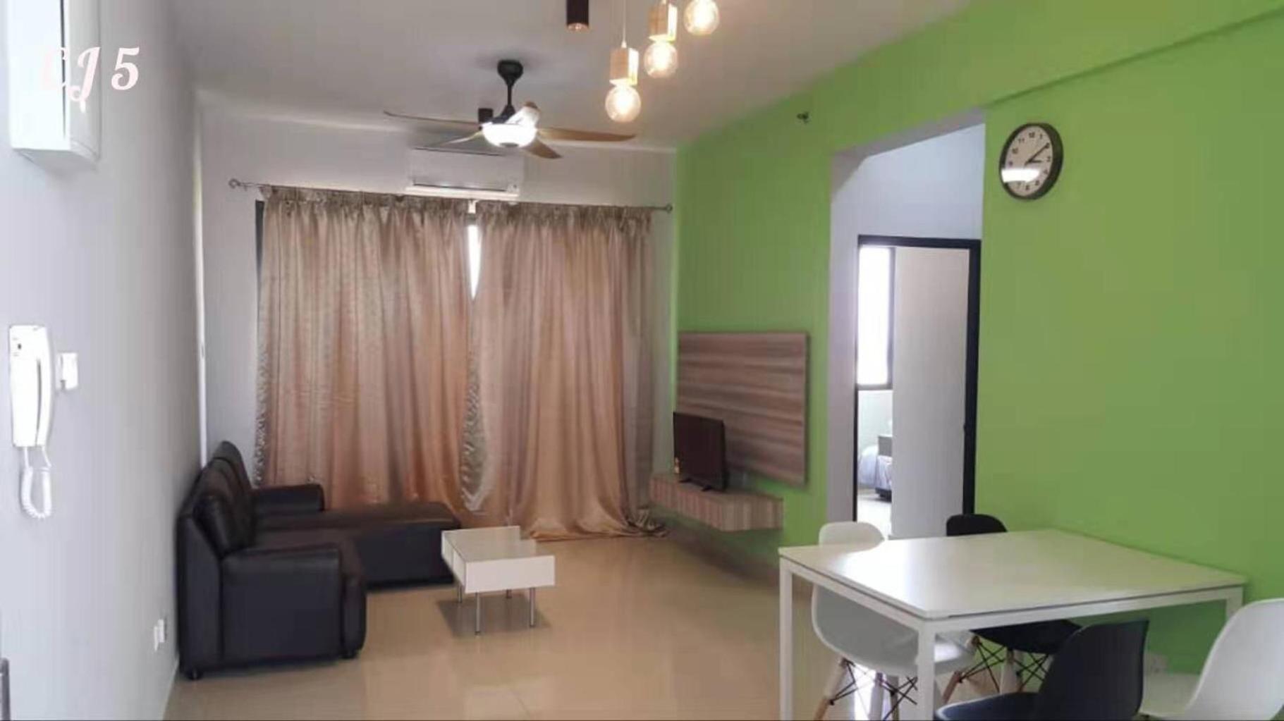 CJ 5 Homestay photo 3