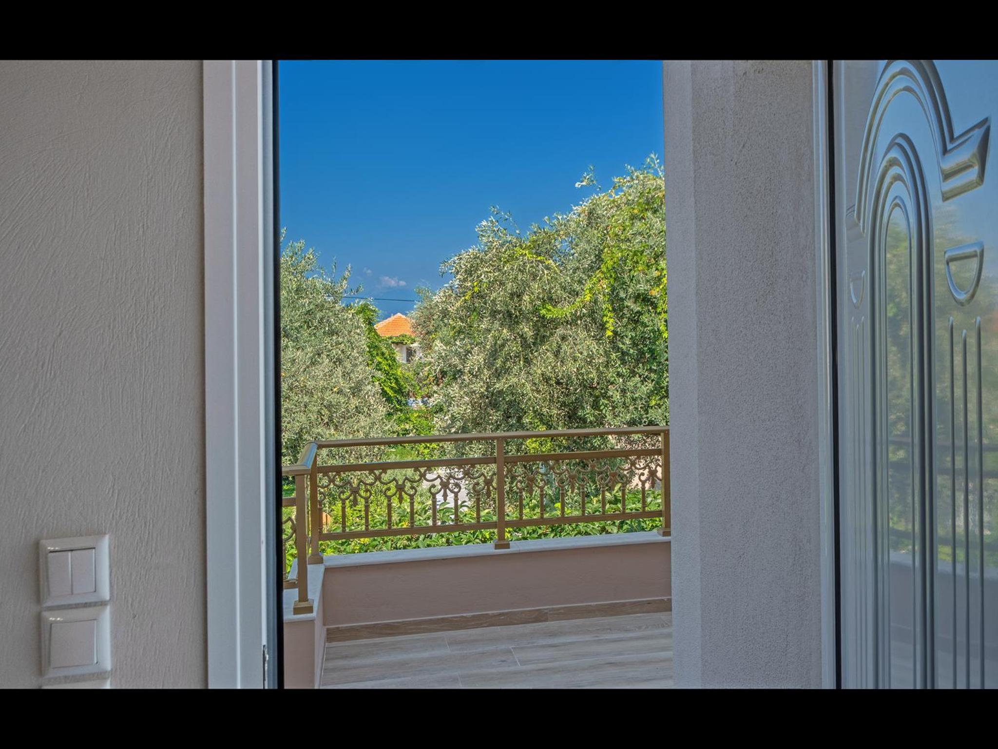Pasithea House view 5
