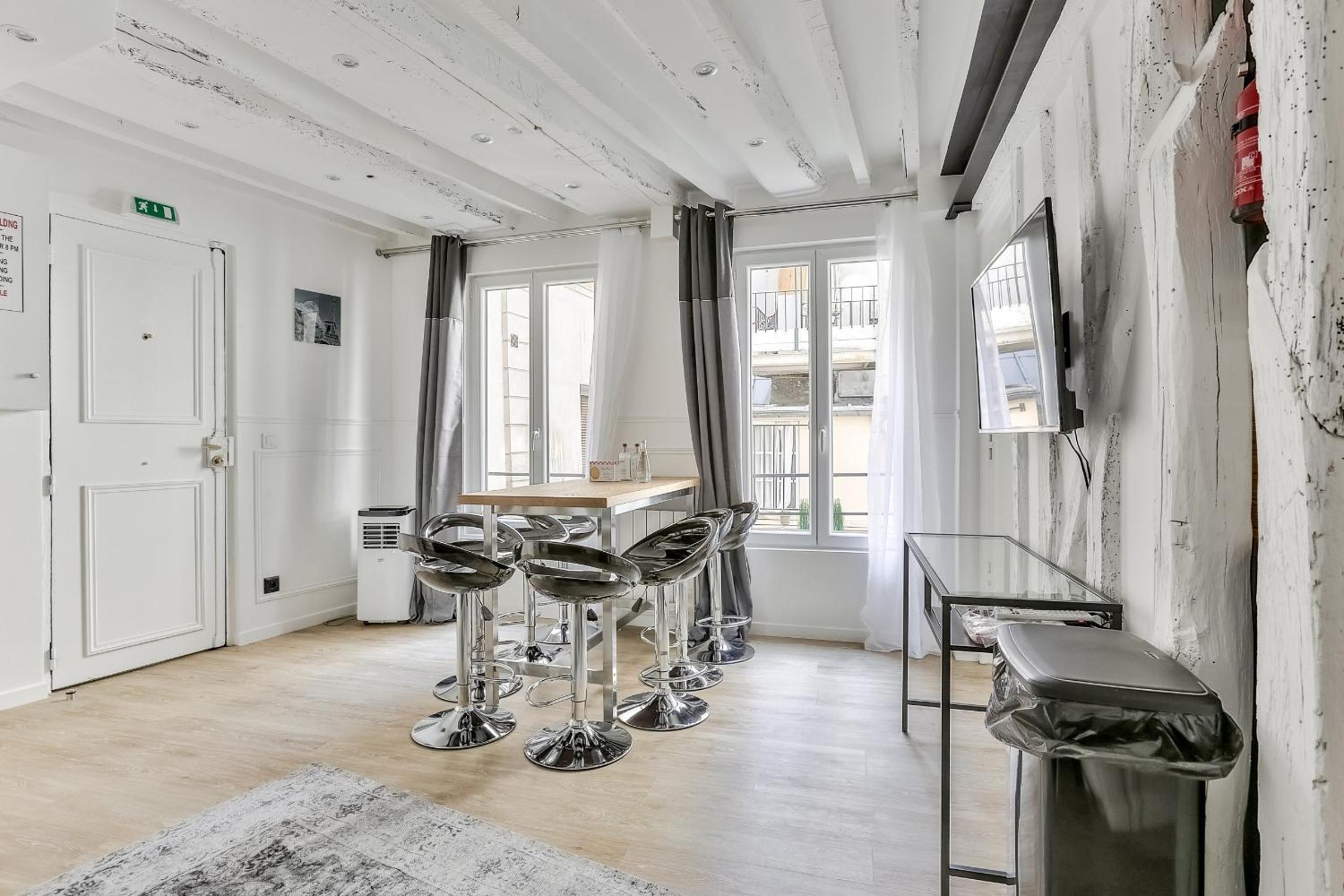 93 - Luxury Flat in Le Marais