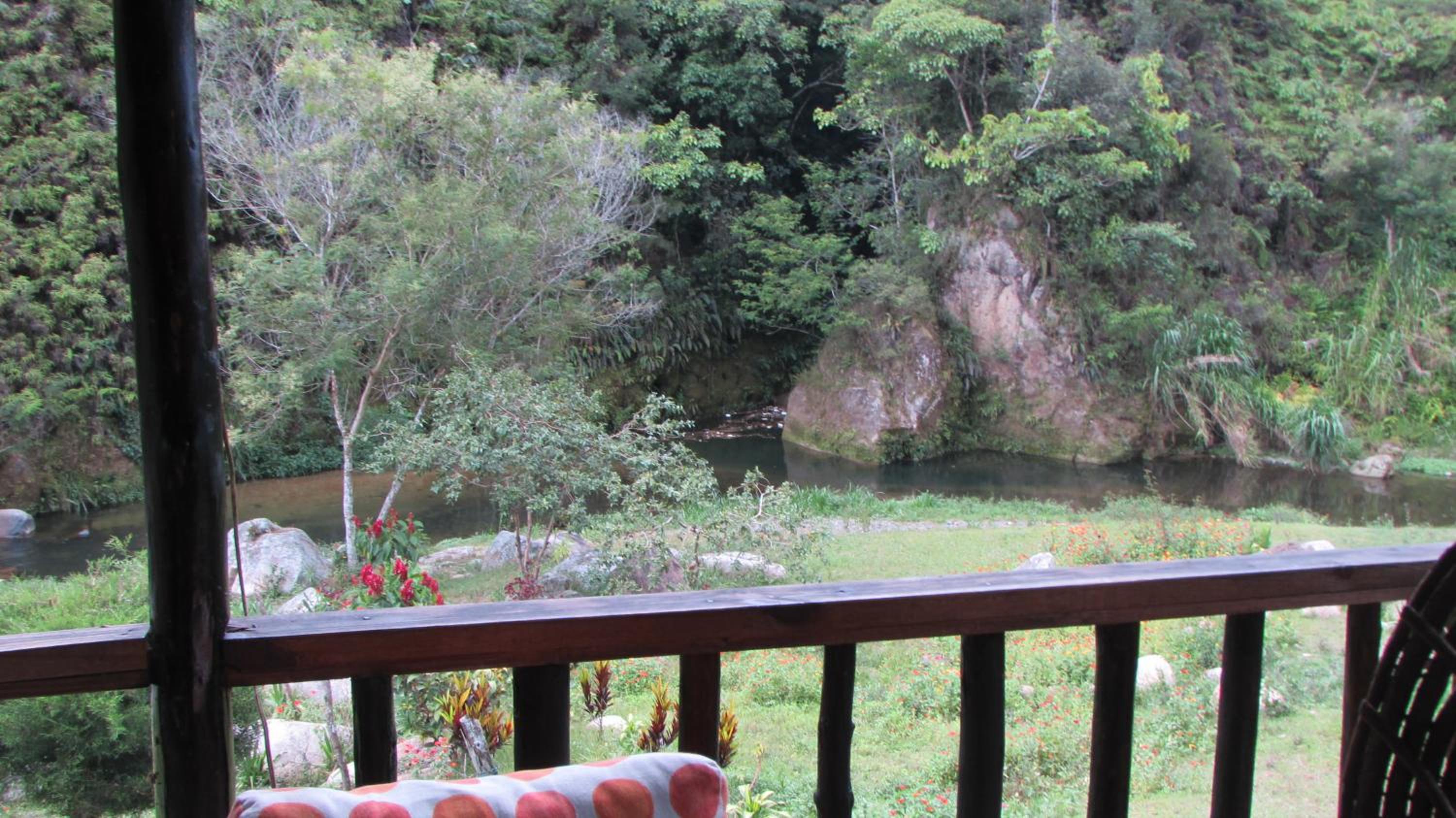 Arroyo Frío River Lodge view 2