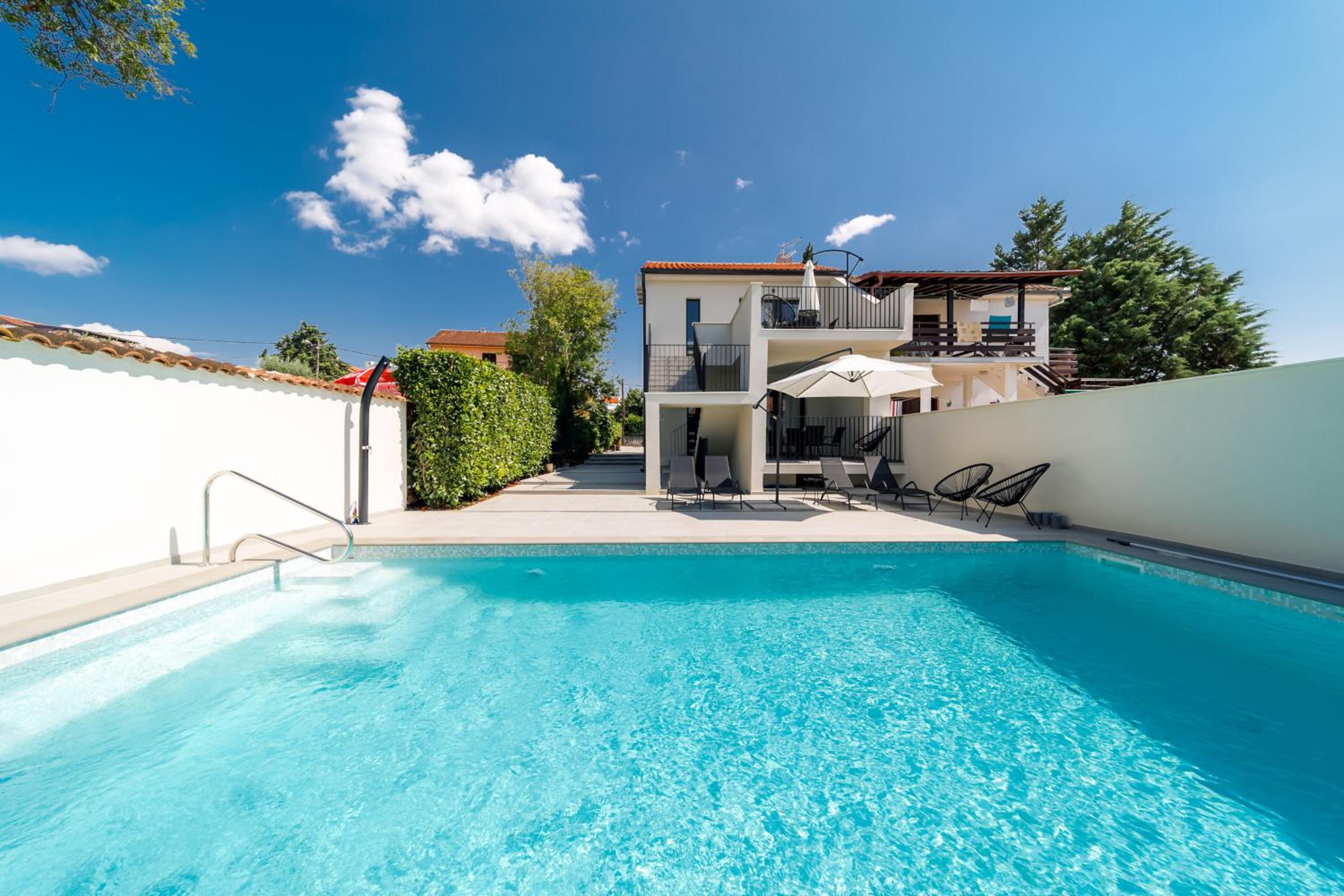 Mari House