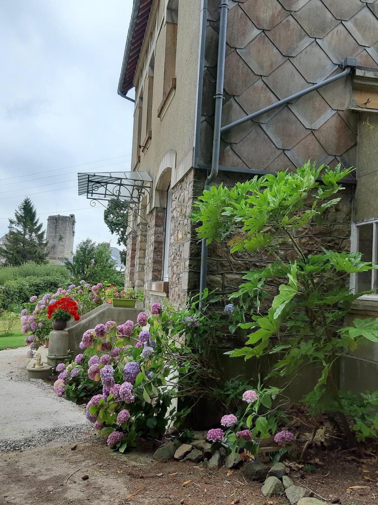 La Garenne view 3