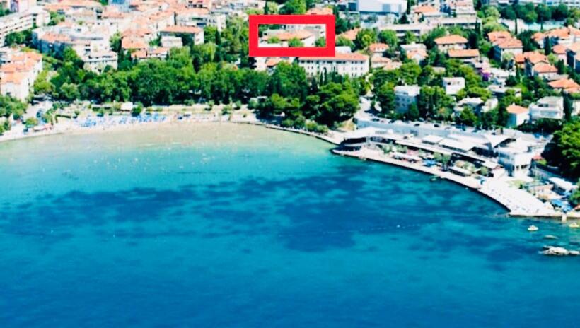 Le Soleil Rooms Split view 2