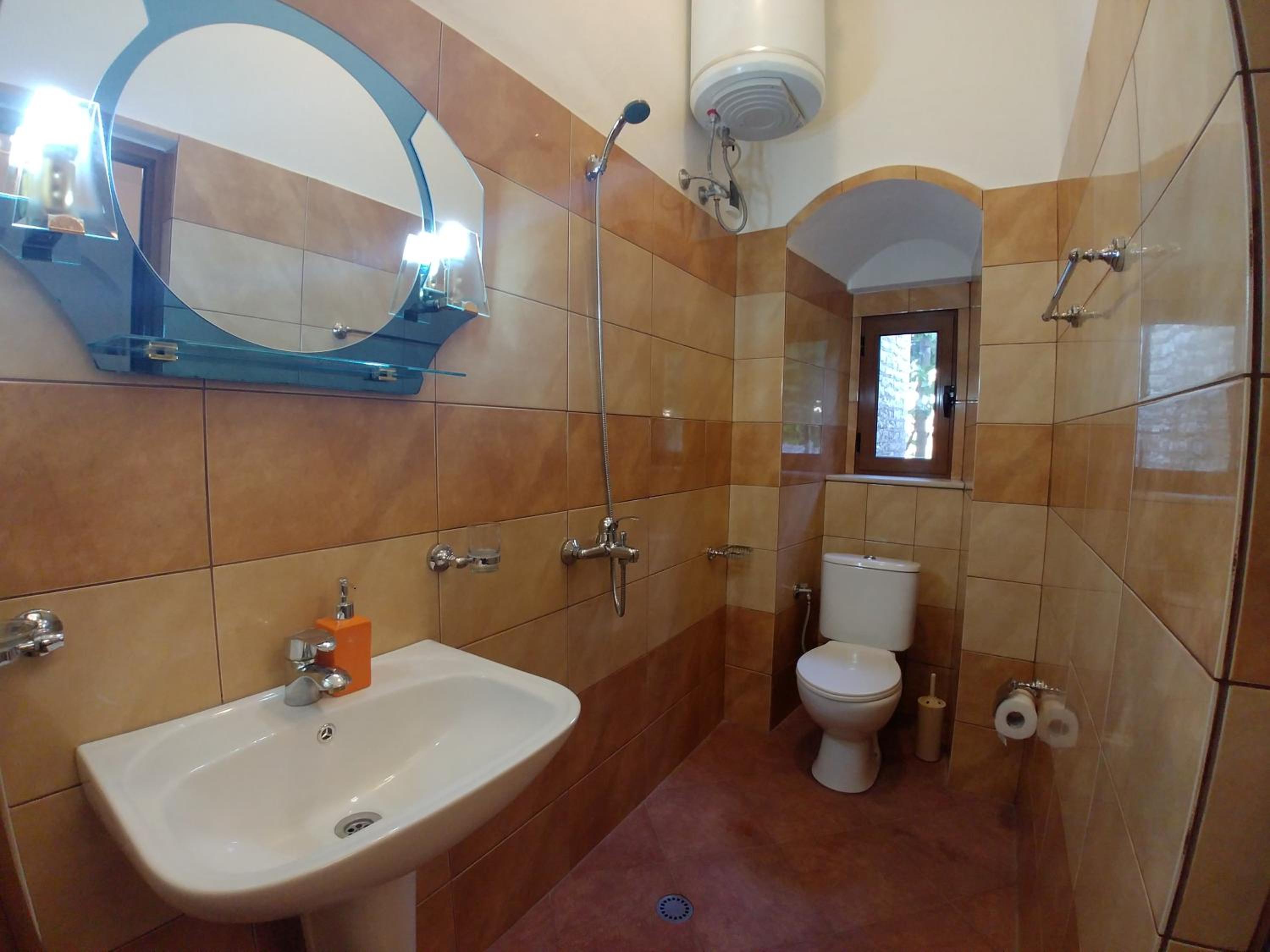 Guest House Urat