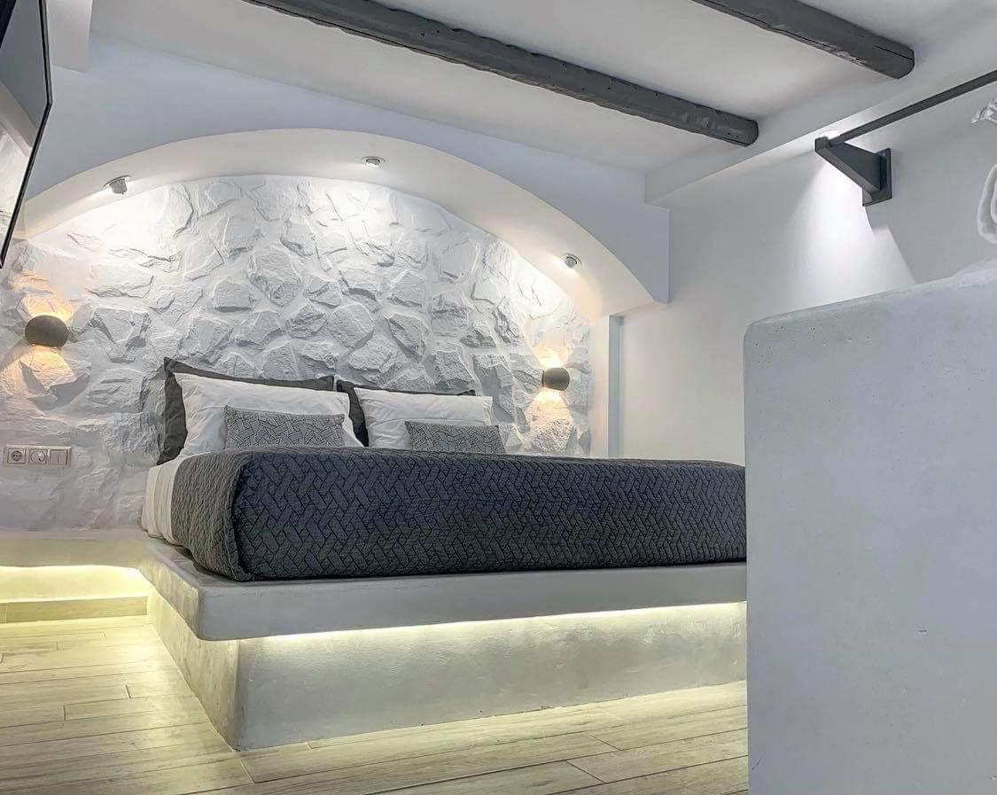 Marina's Suites